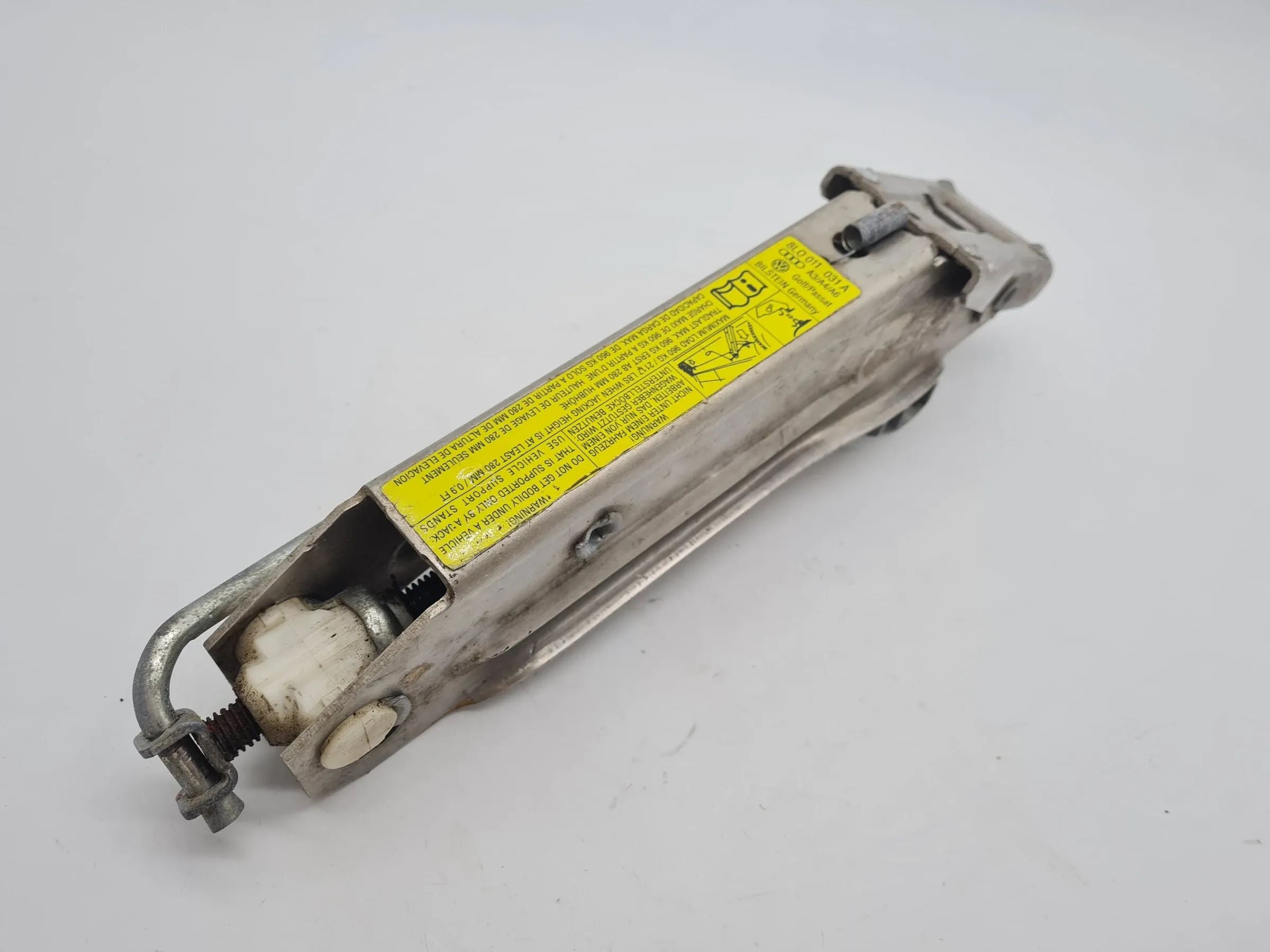 Original Audi A6 (4B2/4B4) Wagenheber Bordwerkzeug 8L0011031A