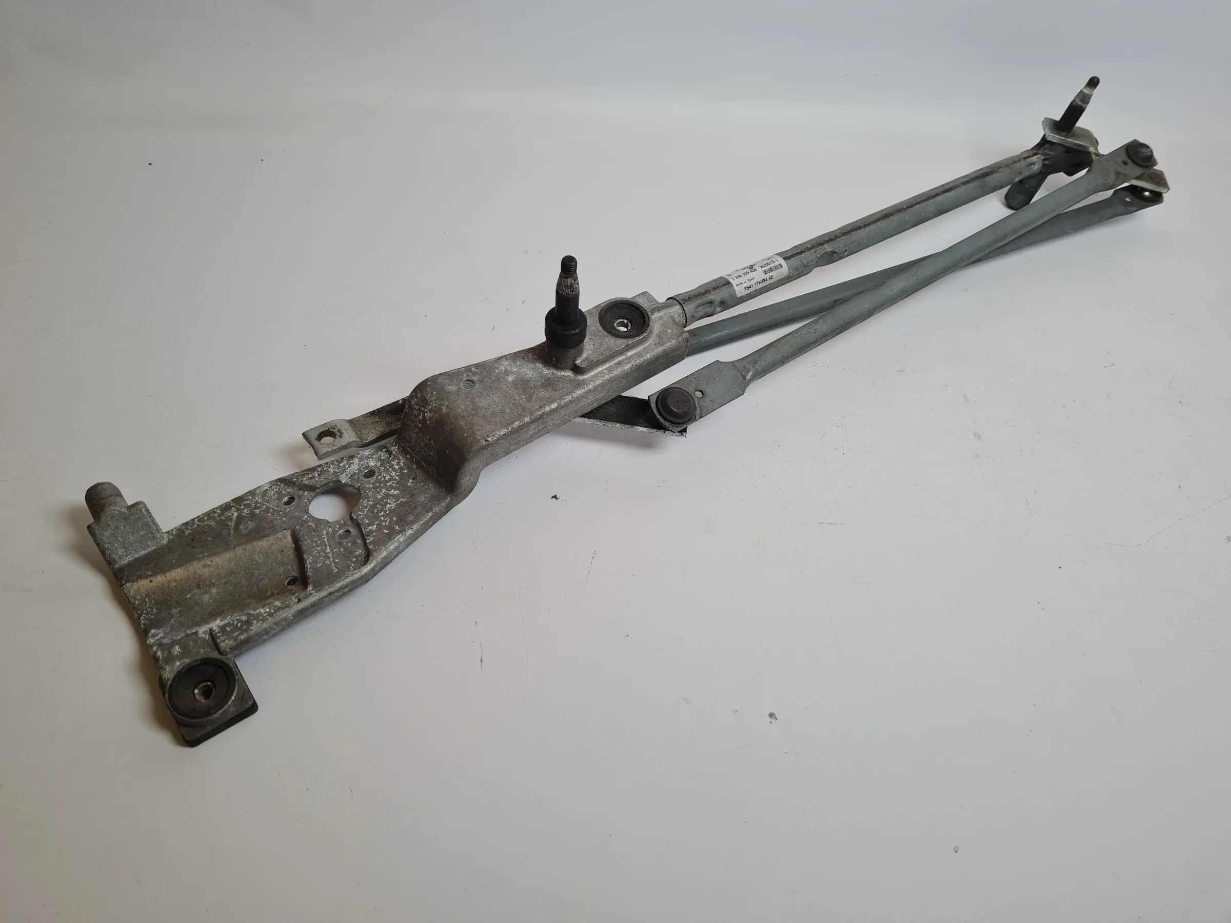 Original Ford Focus (DAW/DBW) Wischergestänge Vorne 3398009436