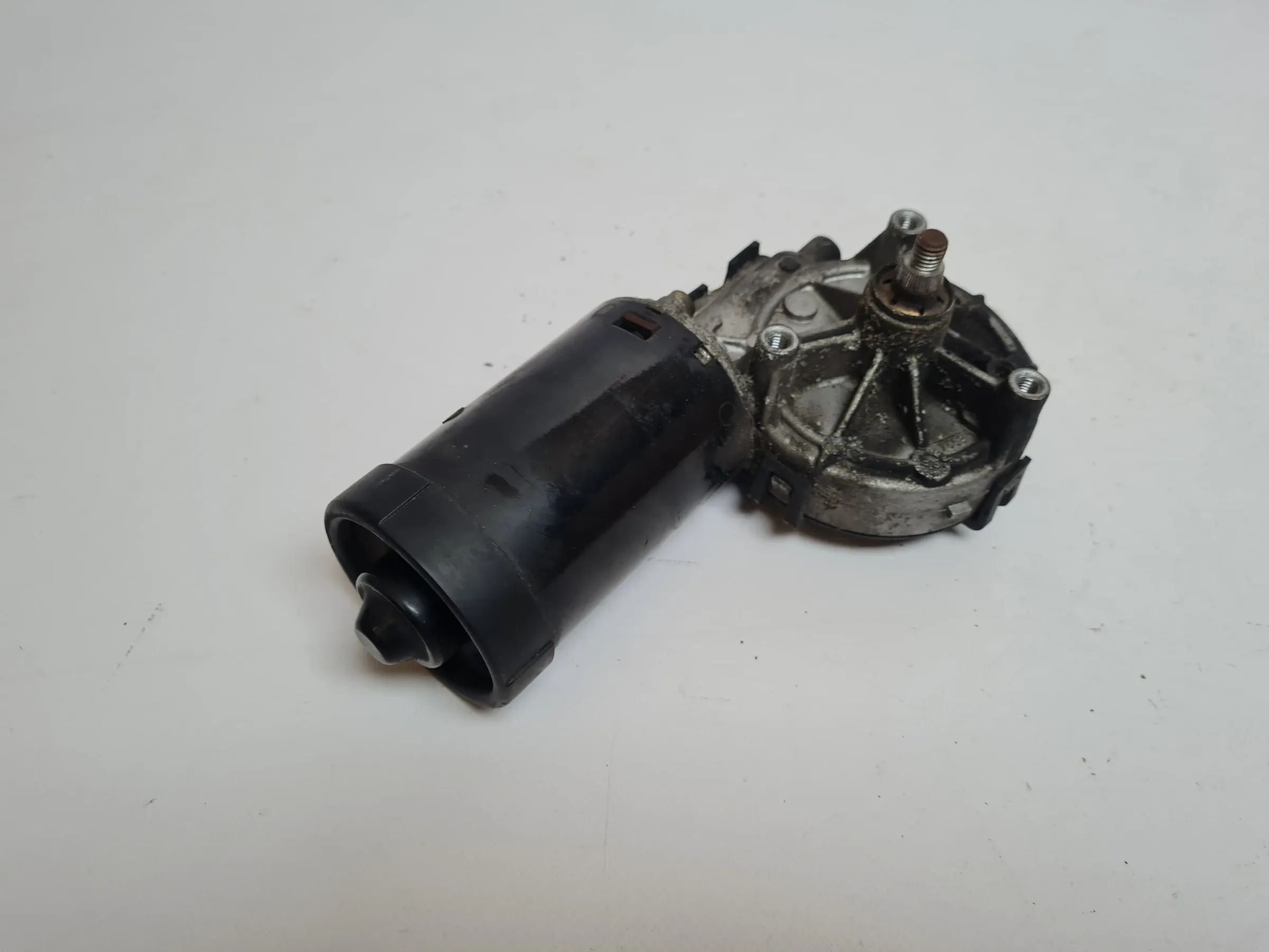 Original Mercedes-Benz E-Klasse/CLK 208/210 Wischermotor Vorne 0390241420CDP