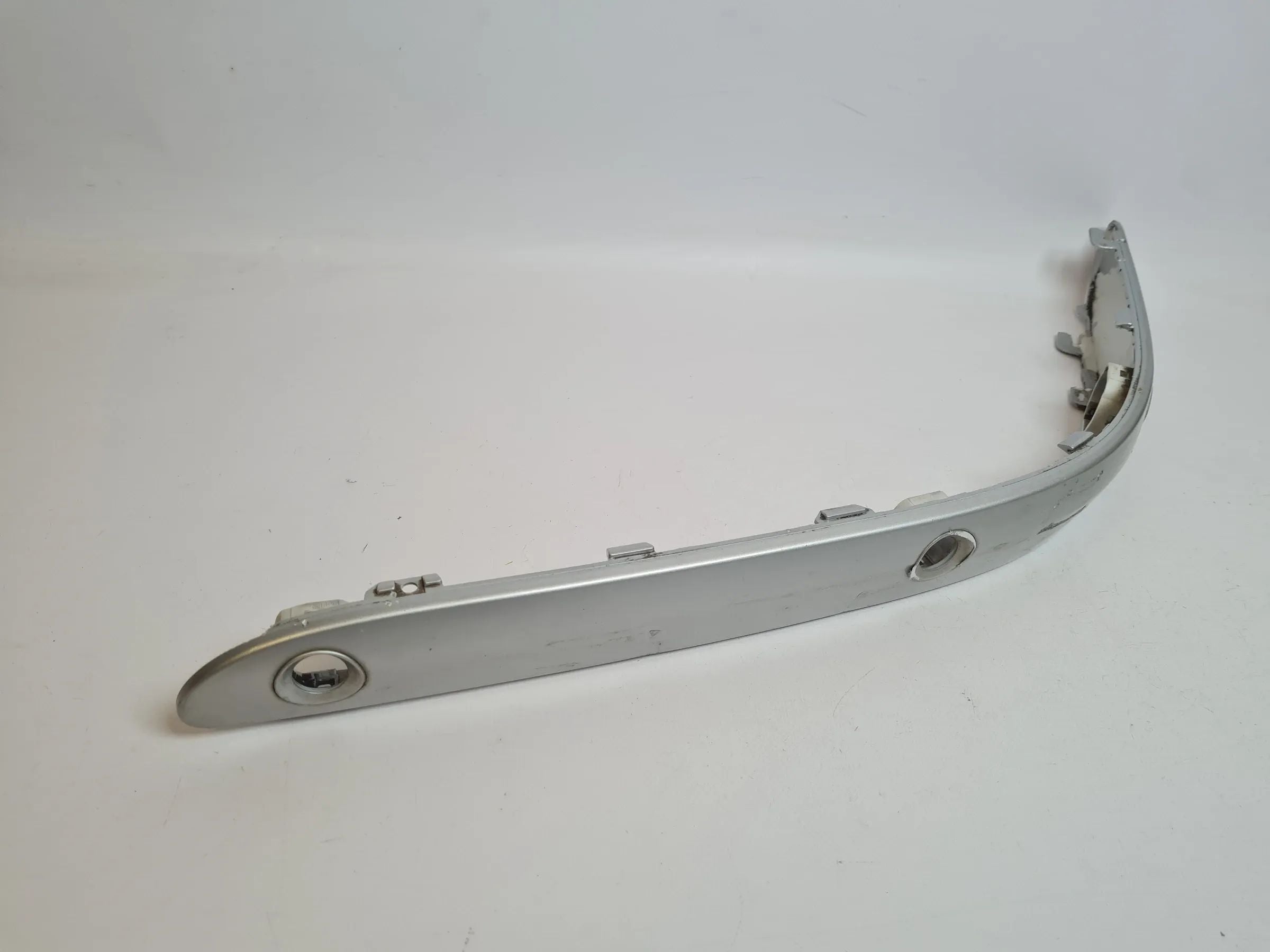 Original Mercedes-Benz C-Klasse (W203) Zierleiste Stoßstange Links A2038854321