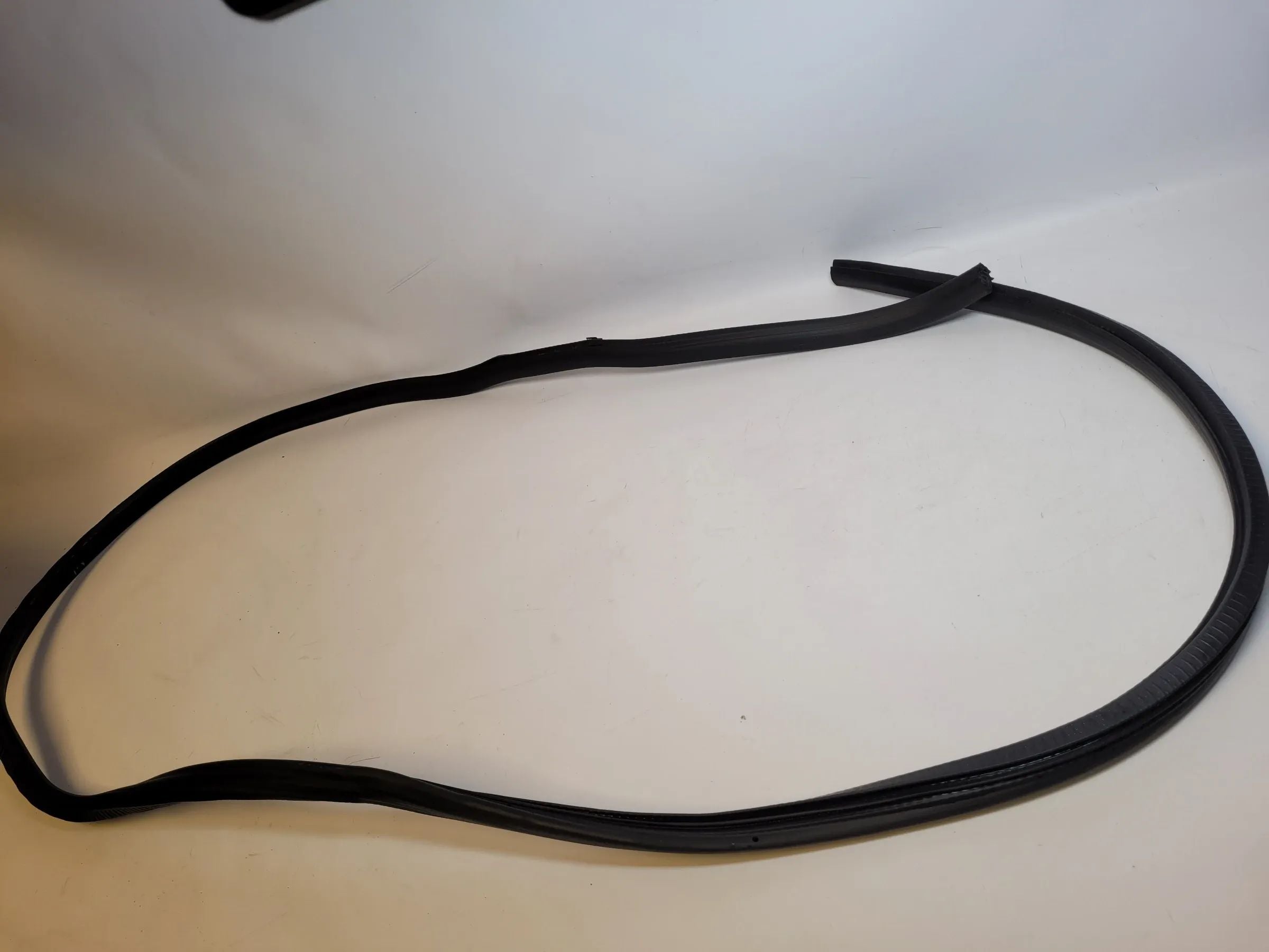 Original Audi A6 (4B2/4B4) Türdichtung Dichtung Gummi Links Vorne 4B0831721