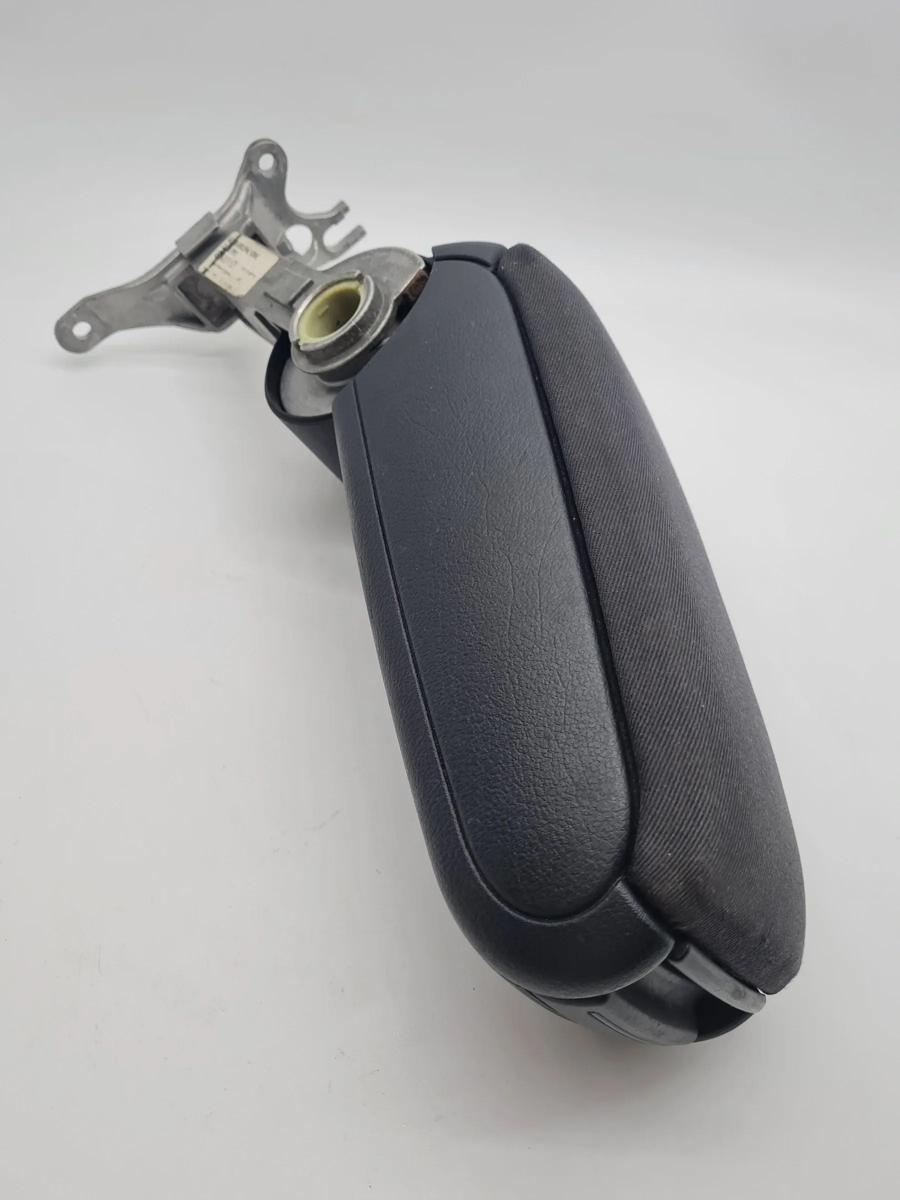 Original Audi A6 (4B2/4B4) Mittelarmlehne Armlehne Stoff 4B0864207K