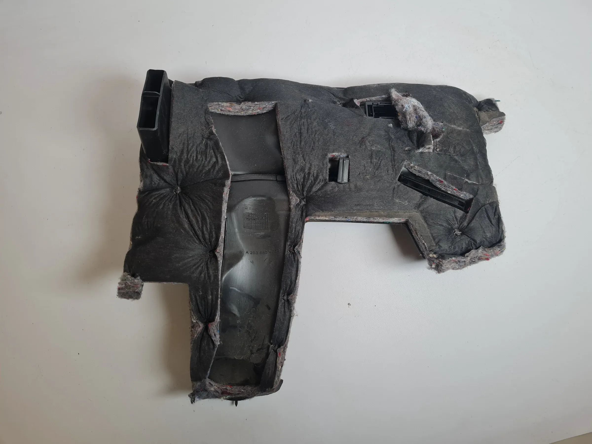 Original Mercedes-Benz C-Klasse (W203) Fußraumverkleidung Links, A2036804739