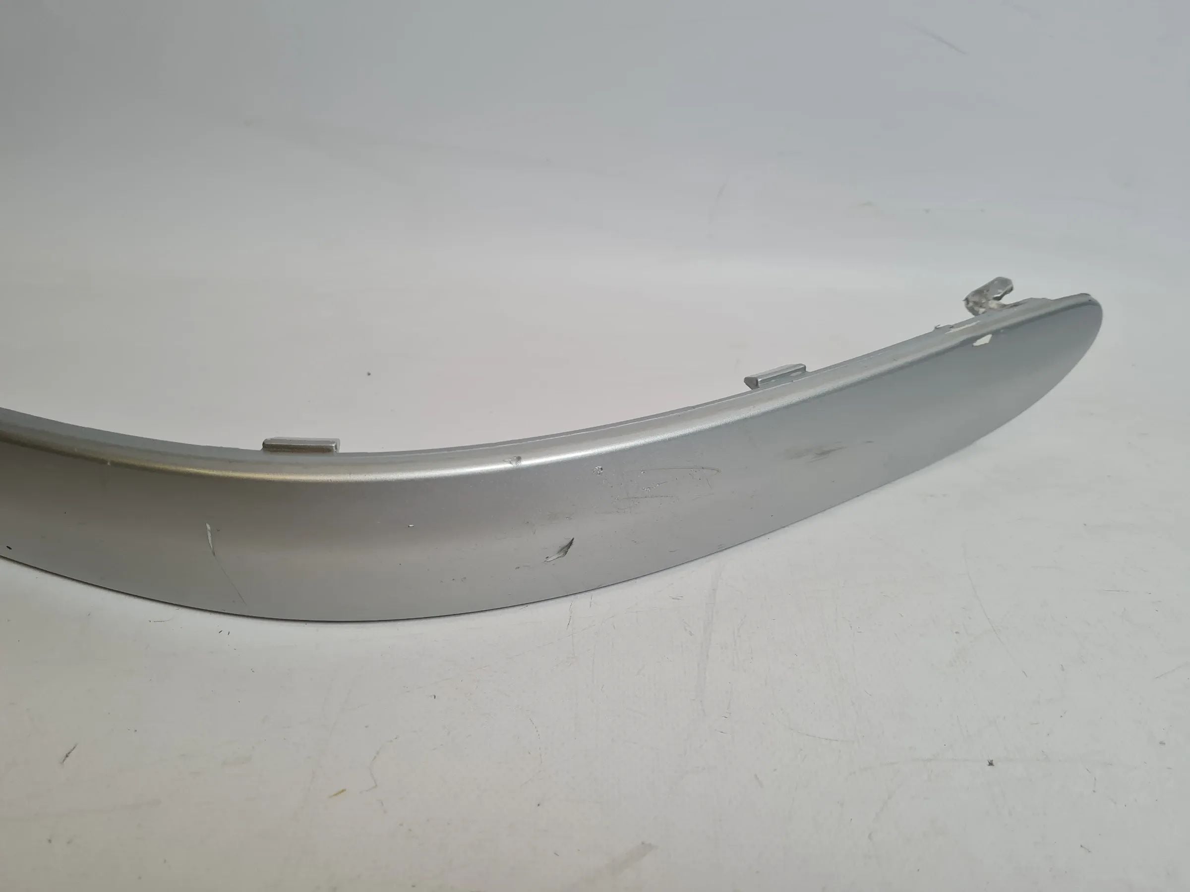 Original Mercedes-Benz C-Klasse (W203) Zierleiste Stoßstange Links, A2038854321