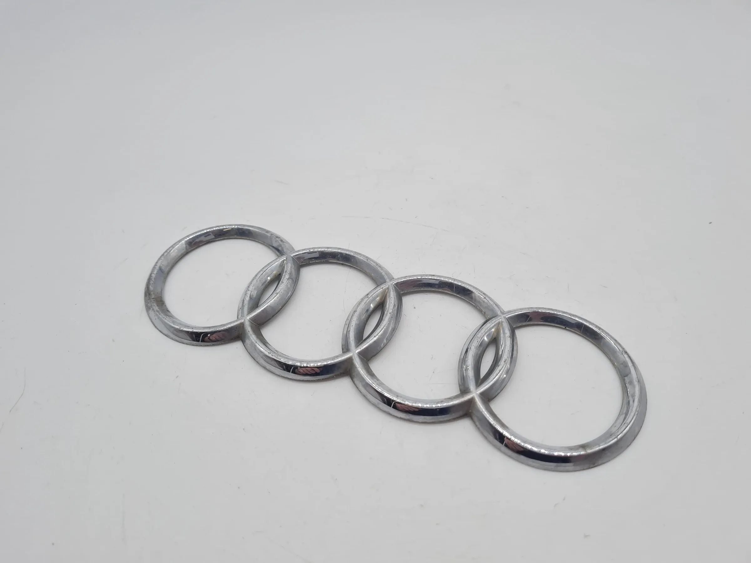 Original Audi A6 (4B2/4B4) Emblem Logo 28395891
