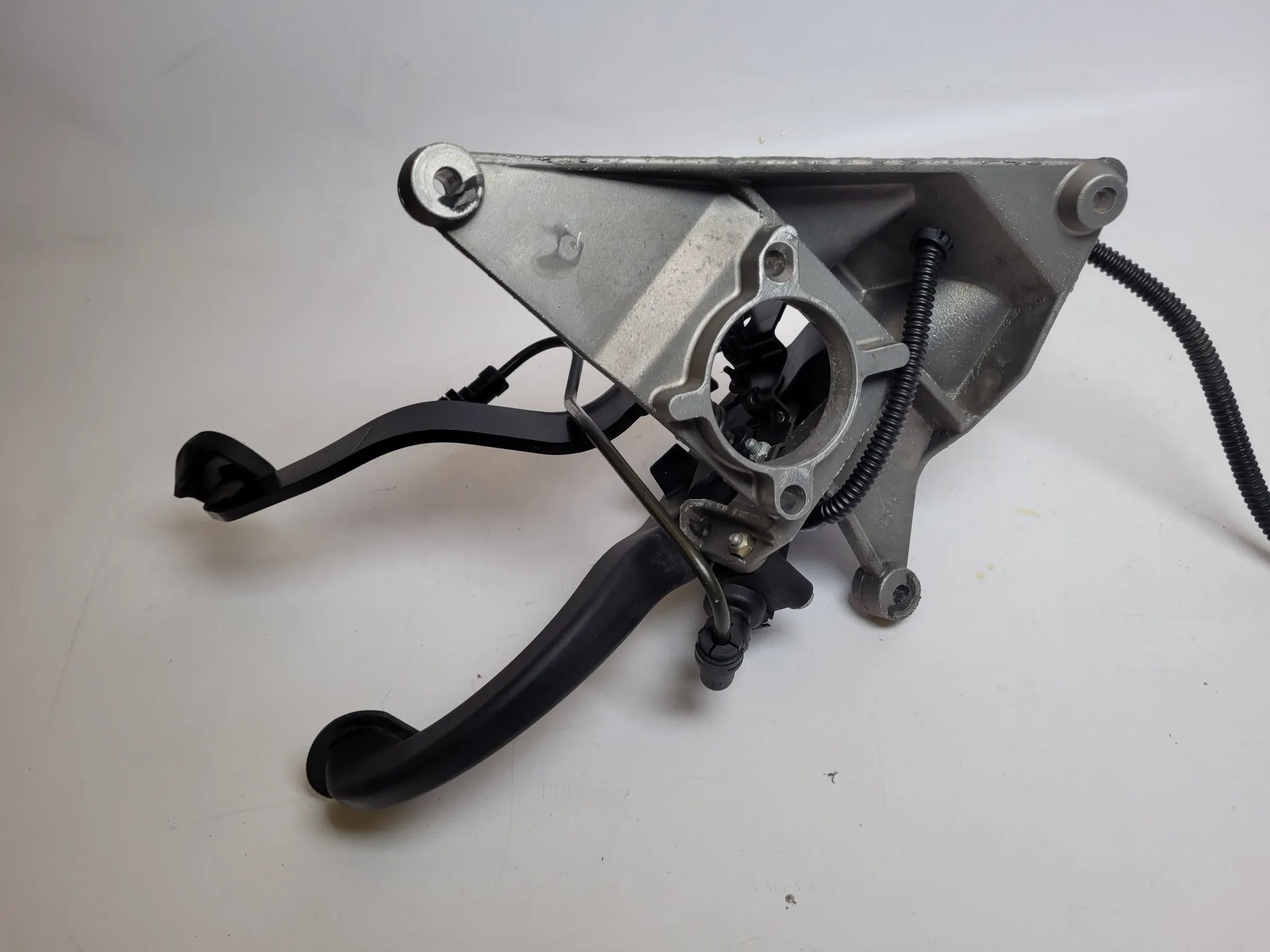 Original Mini One (R50/R53) Bremspedal Kupplungspedal Pedal Block 1511659