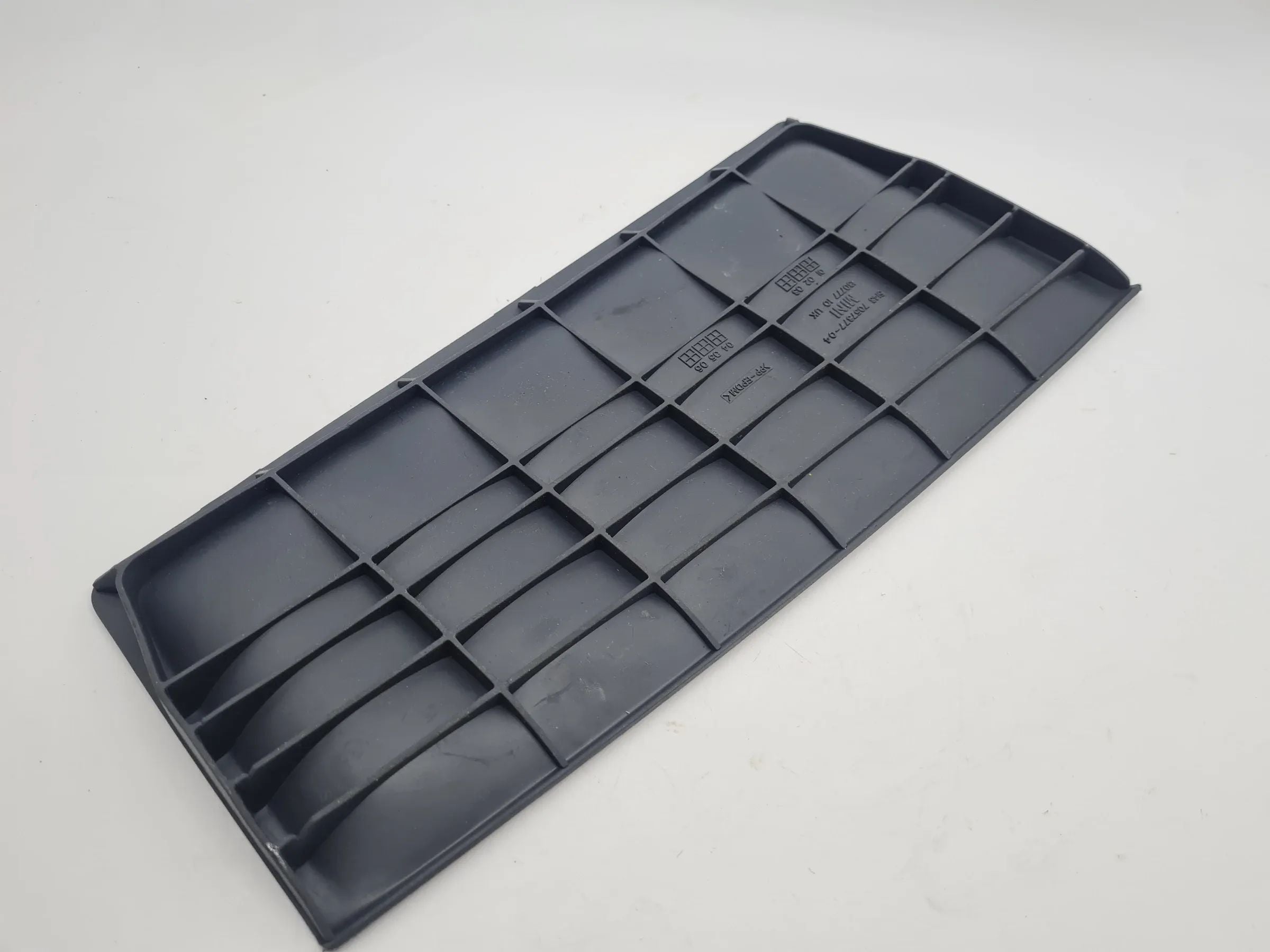 Original Mini One (R50/R53) Matte Ablagefach Gummi Einlage Rechts 51.43-7057377