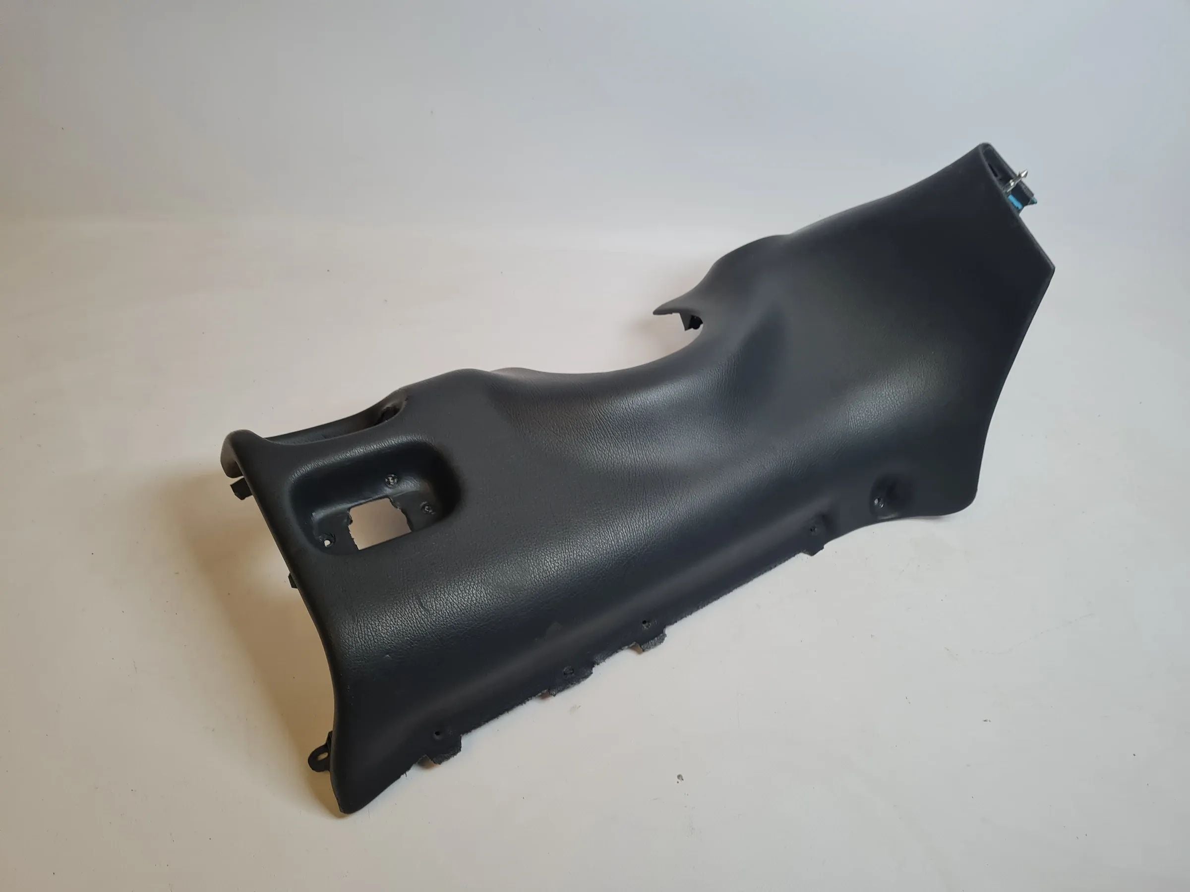 Original Mercedes-Benz C-Klasse Abdeckung Armaturenbrett Links A2036802387