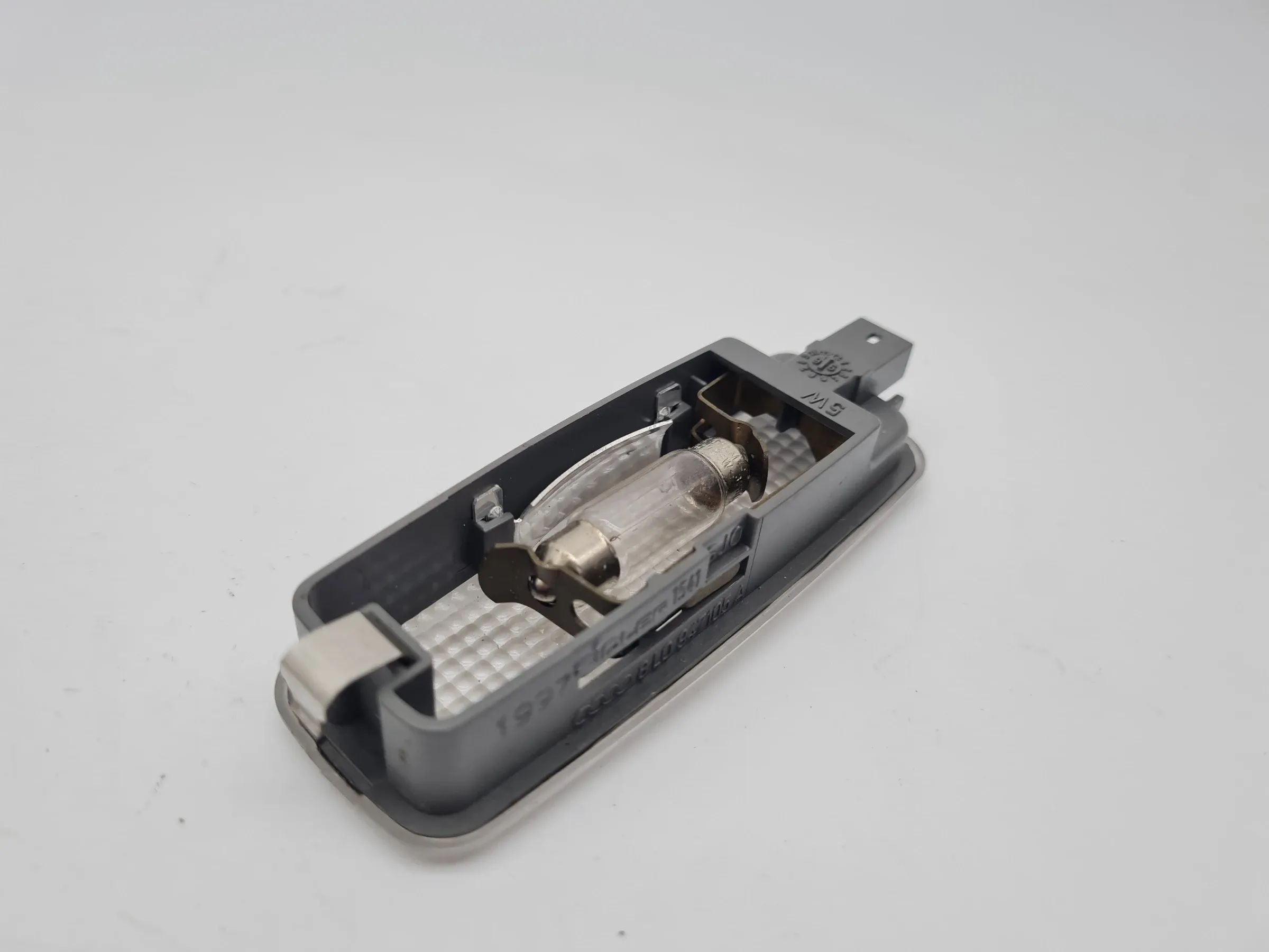 Original Audi A6 (4B2/4B4) Beleuchtug Sonnenblende 8L0947105A
