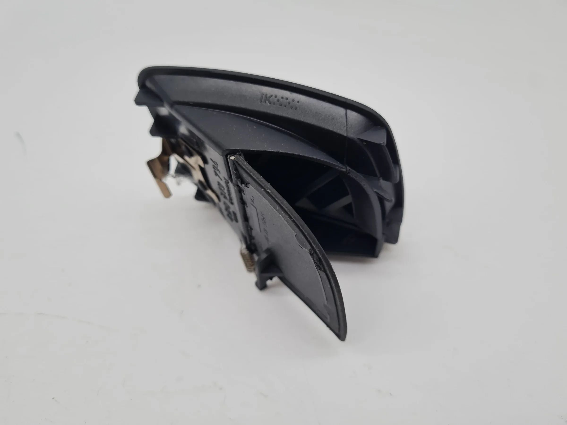 Original Audi A6 (4B2/4B4) Luftgitter Luftdüse Vorne Rechts 4B0819794