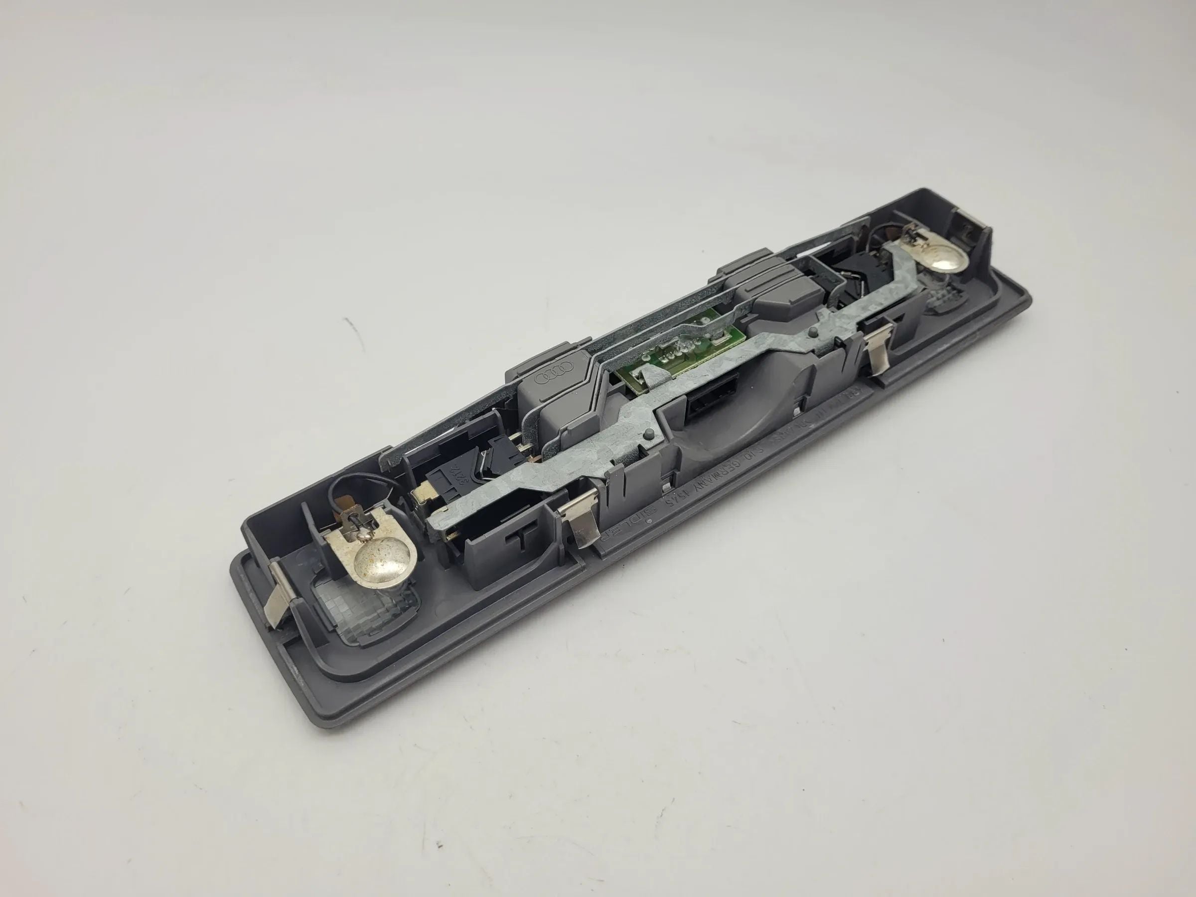 Original Audi A6 (4B2/4B4) Innenraum Beleuchtung Schalter Hinten 4B0947111