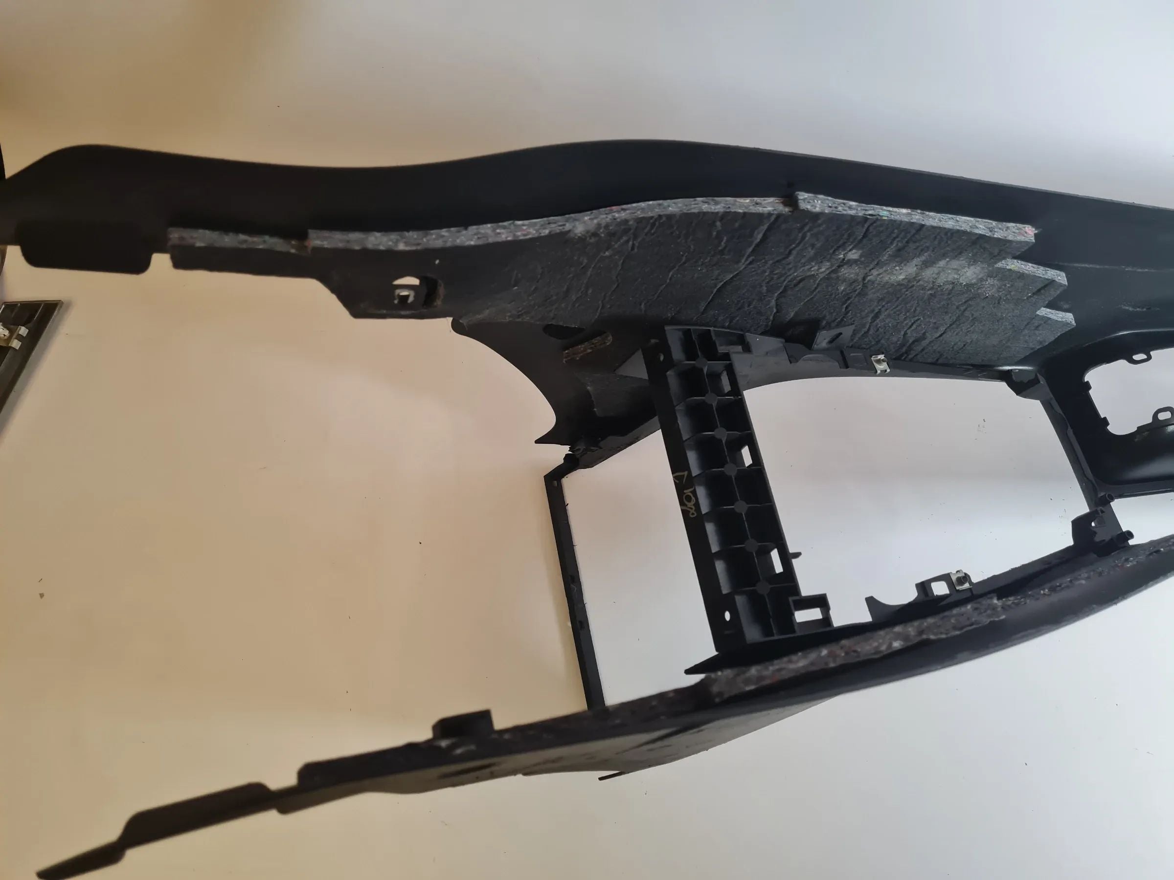 Original Audi A4 Avant (8E) Mittelkonsole 8E0863241C