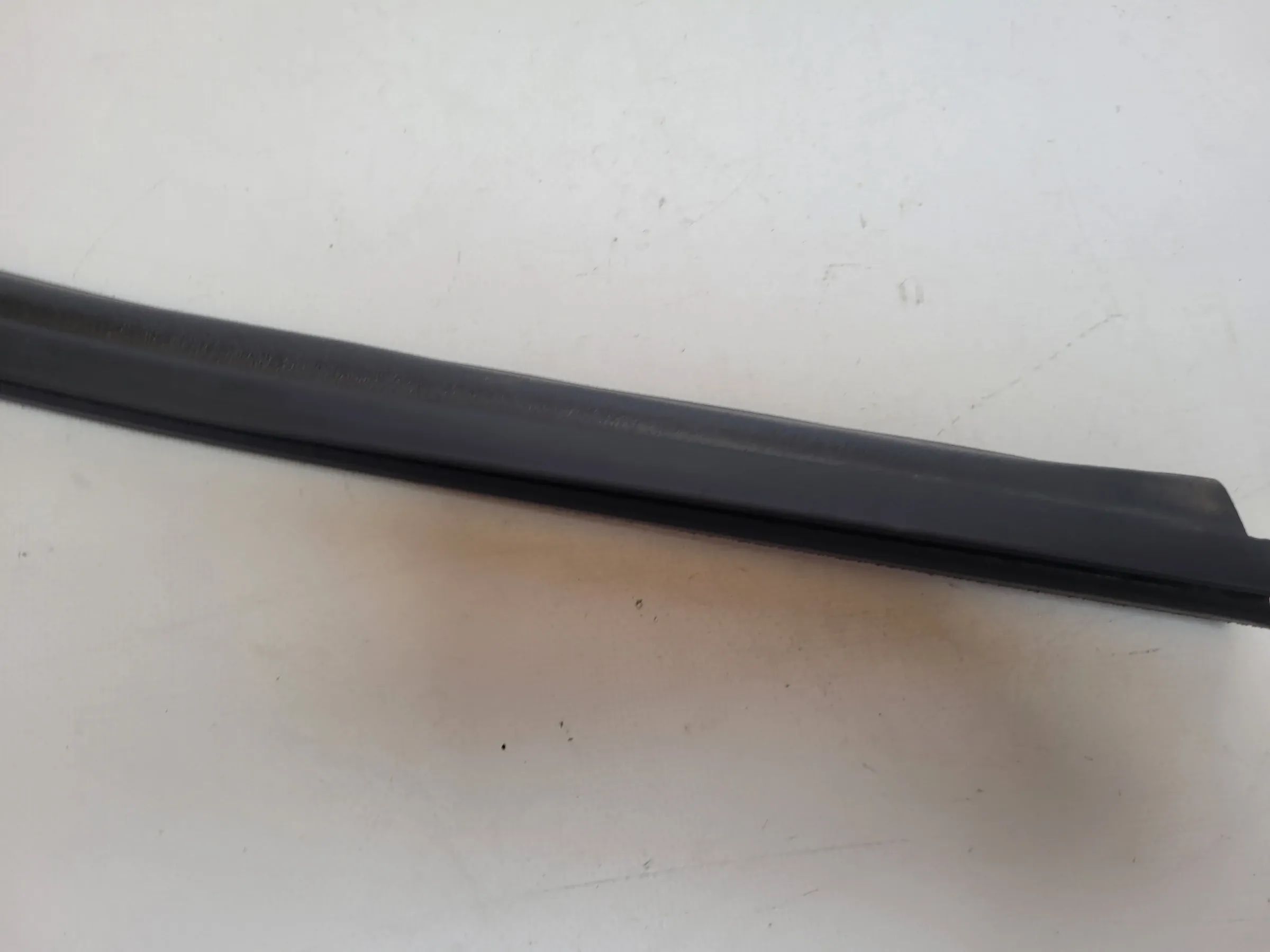 Original Audi A6 (4B2/4B4) Fensterschachtleiste Fenster Dichtung Vorne Links