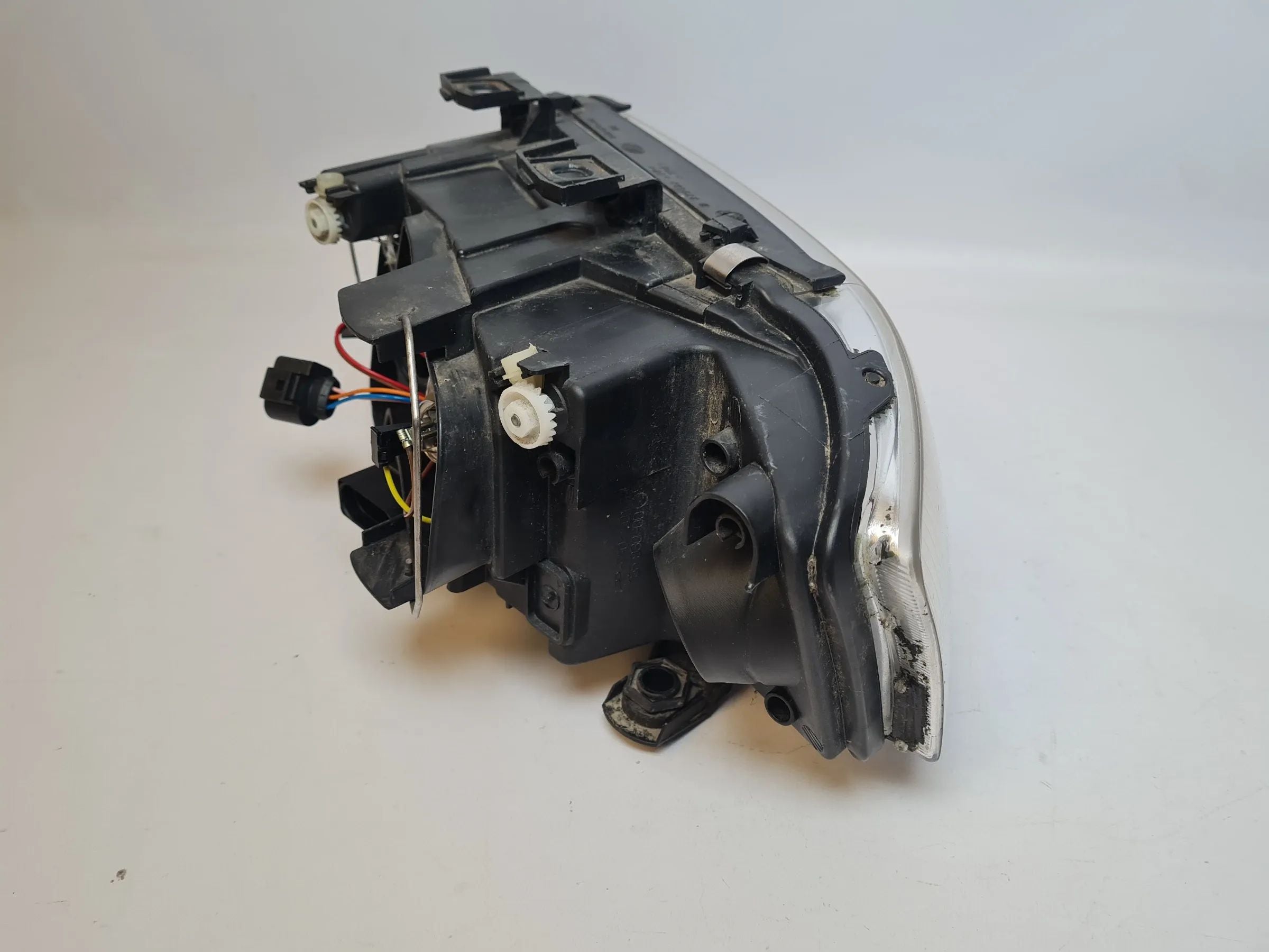 Original Audi A6 (4B2/4B4) Scheinwerfer / Frontleuchte Rechts 4B0941004