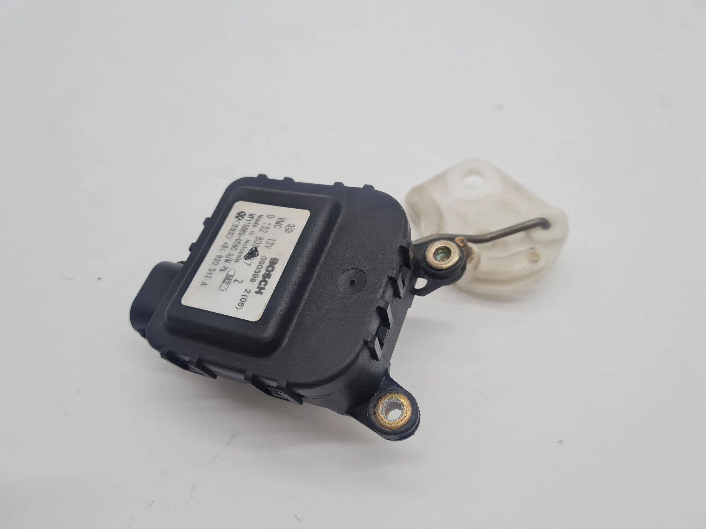 Original Audi A6 (4B2/4B4) Stellmotor Temperaturregelklappe 0132801127