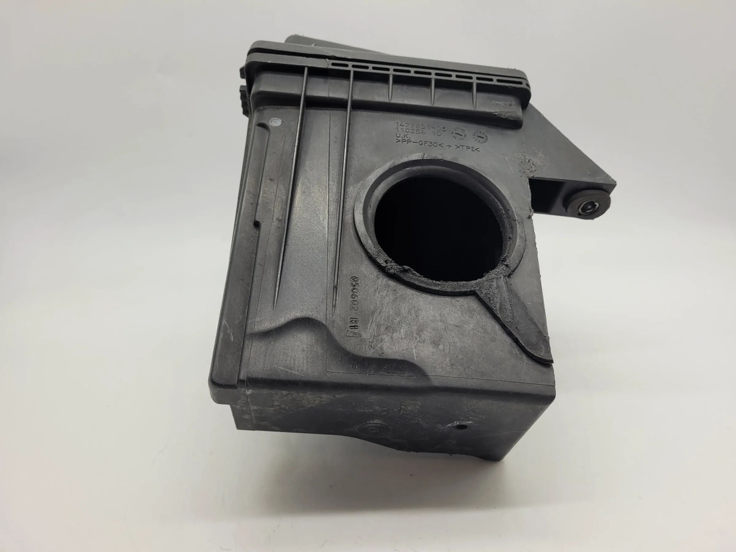 Original Mini One (R50/R53) (1.6, 66 kW) Luftfilterkasten 1477831-05
