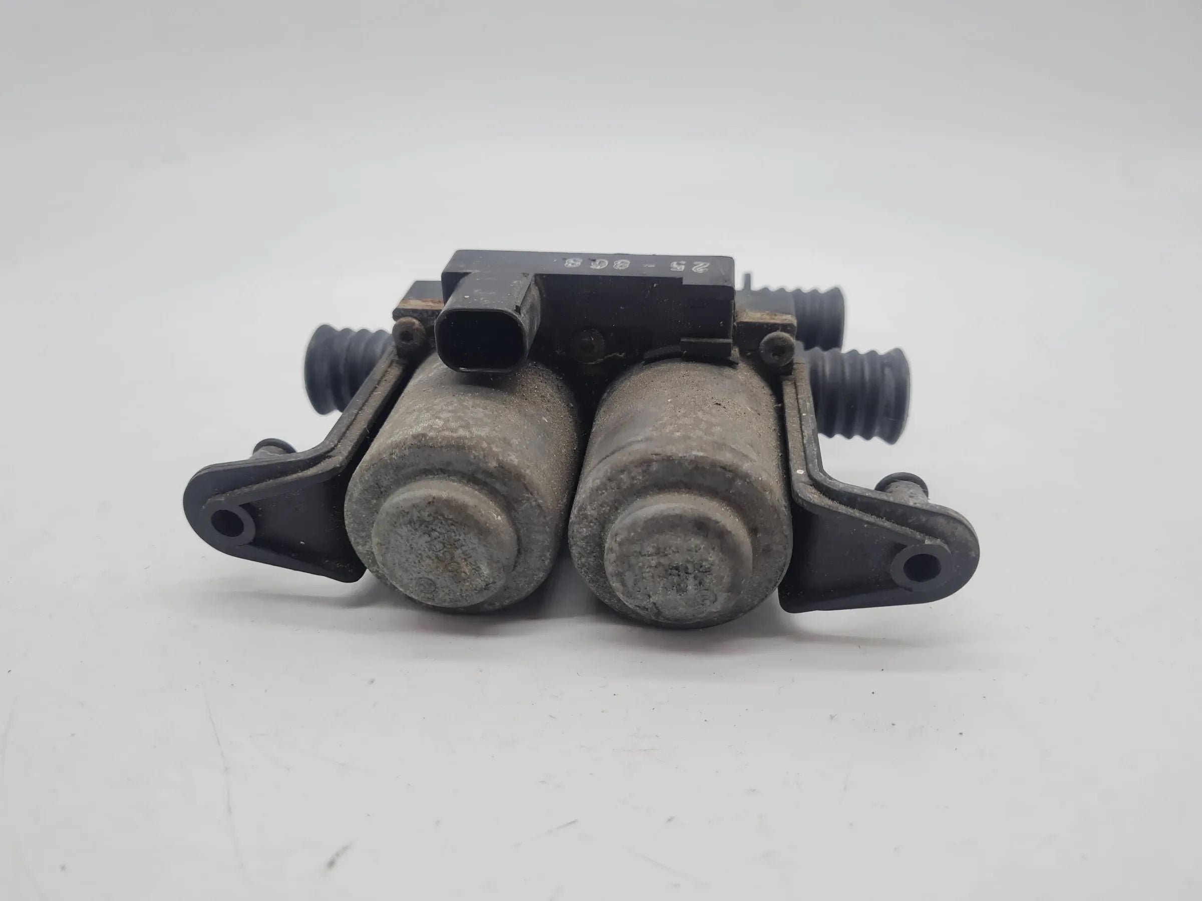 Original BMW 5er/X5/7 (E39/E53) Klima Wasserventil 64.12-8374995