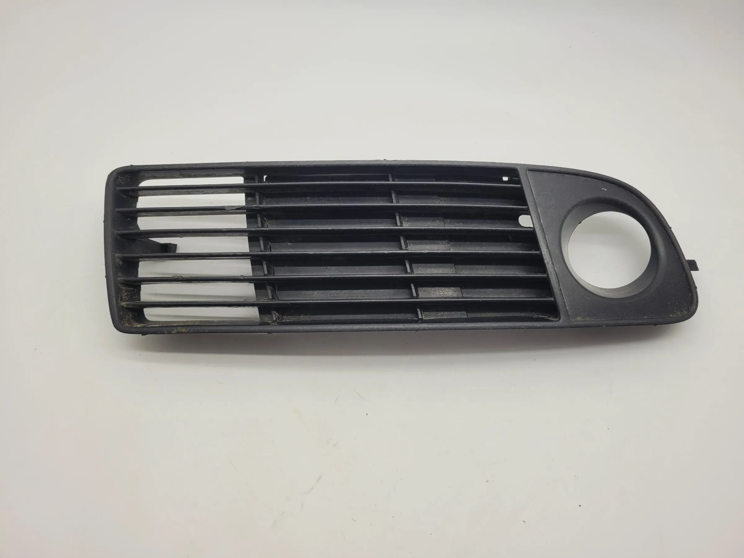 Original Audi A6 (4B2/4B4) Gitter Frontgitter Grill Rechts 4B0807682H/R