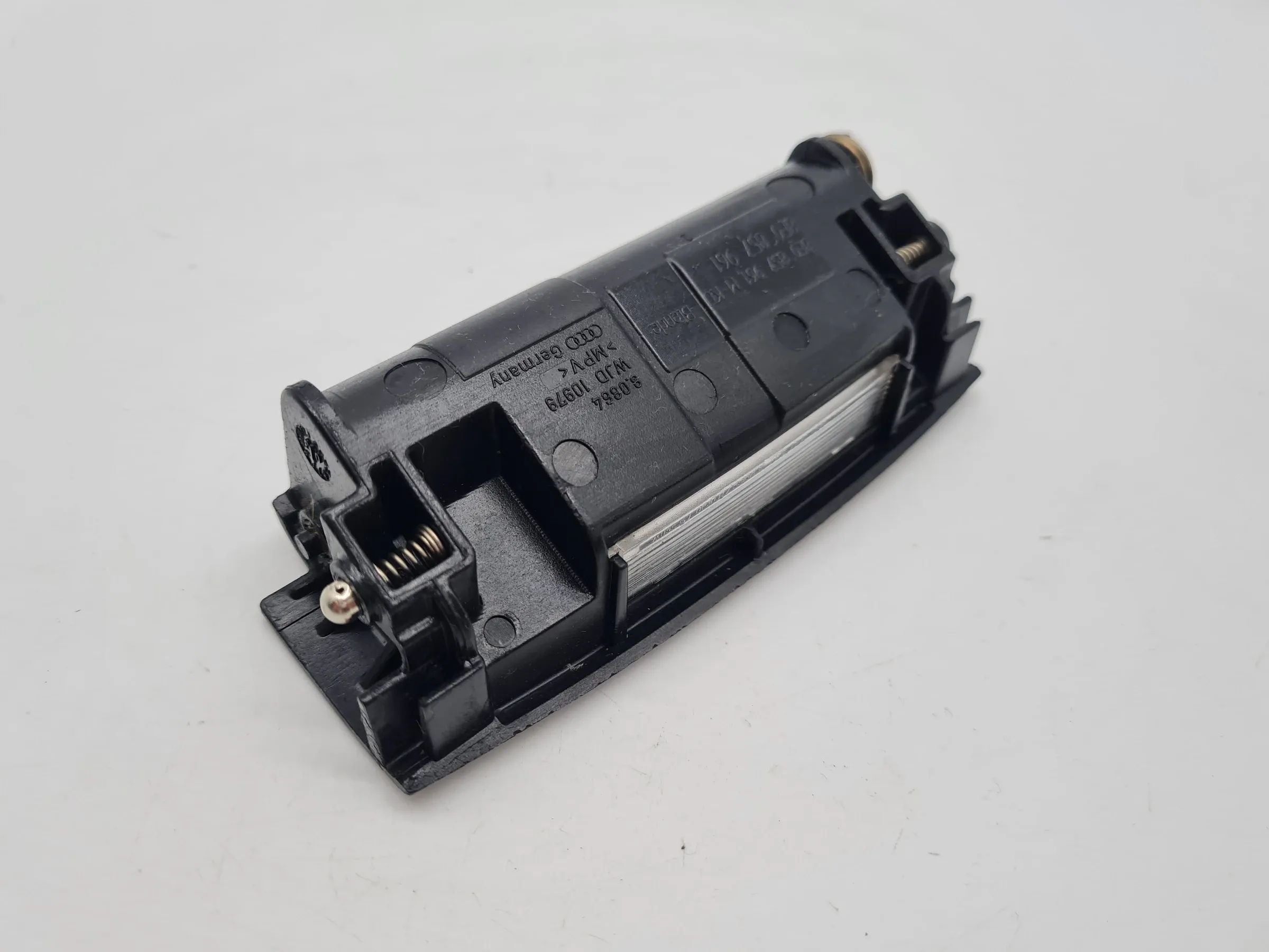 Original Audi A4 (8E/B6/B7) Einsatz Aschenbecher Hinten 8E0857961