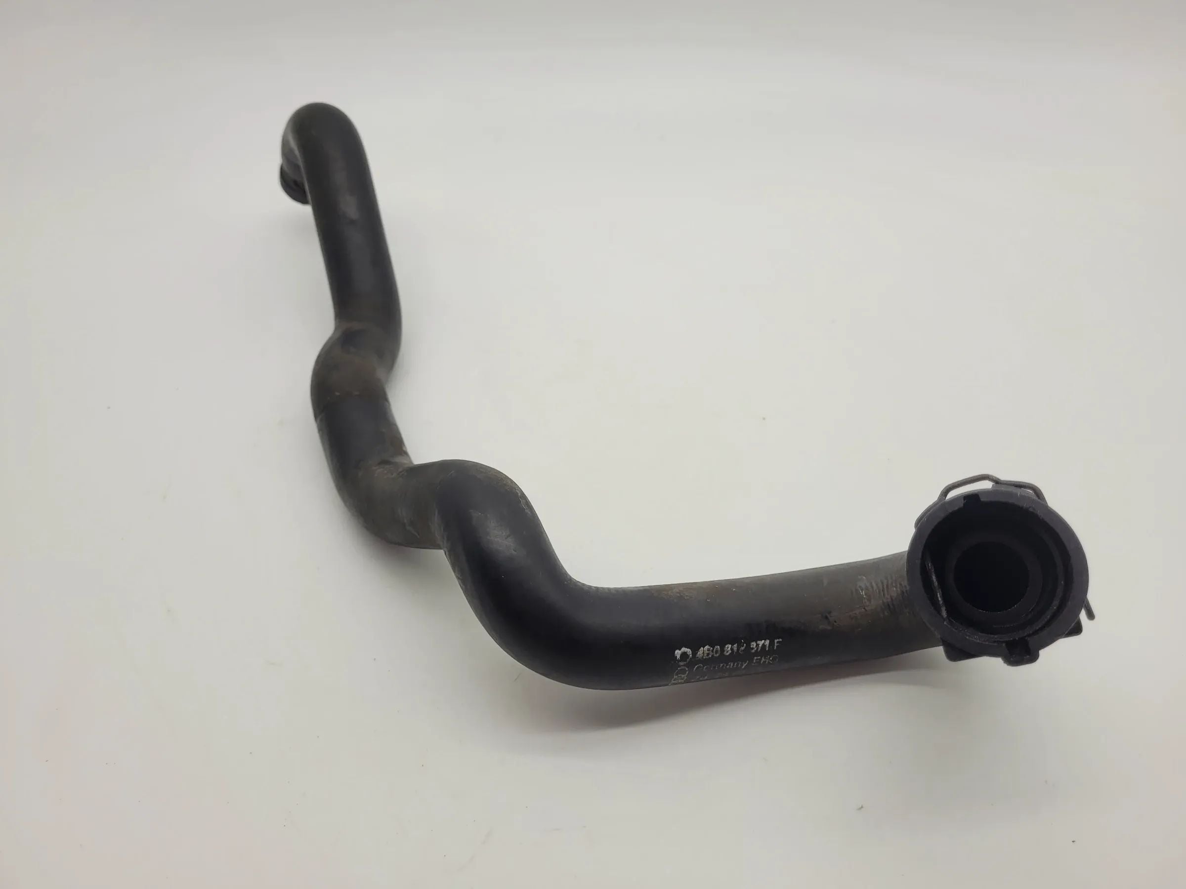 Original Audi A6 (4B2/4B4) Kühlleitung Kühlschlauch 4B0819371F