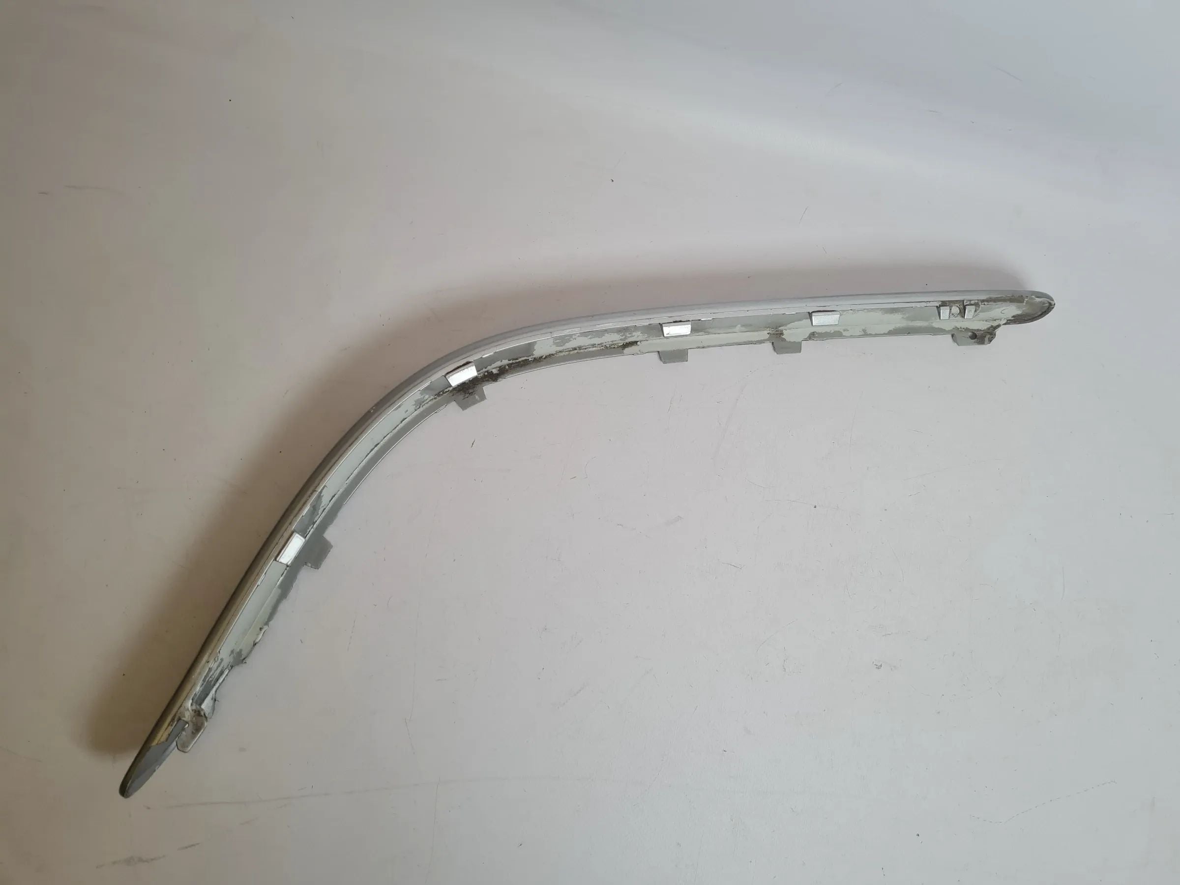 Original Mercedes-Benz C-Klasse (W203) Zierleiste Stoßstange Links, A2038854321