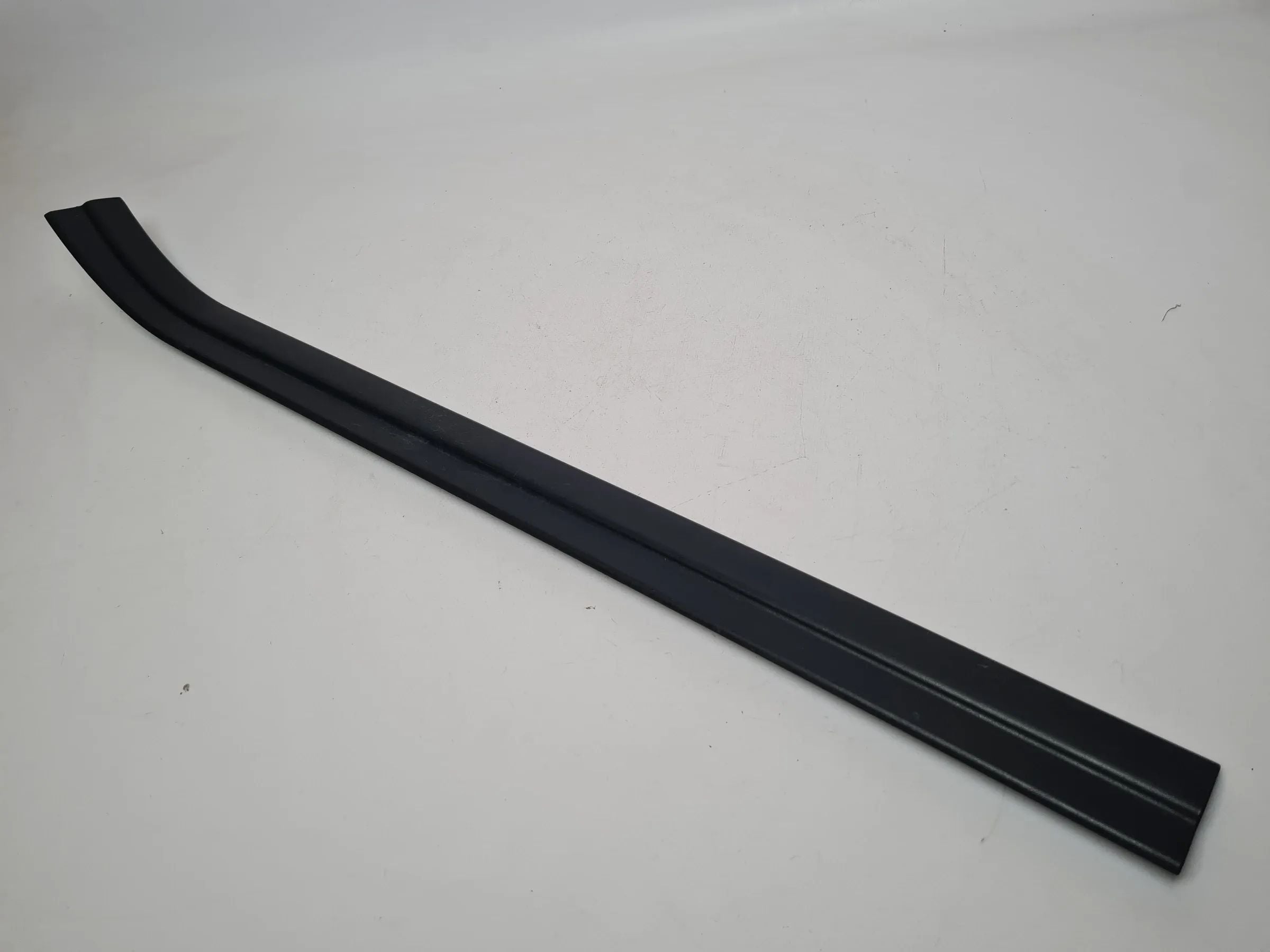Original BMW X5 (E53) Einstiegsblende Kick Trim Vorne Links 8402107