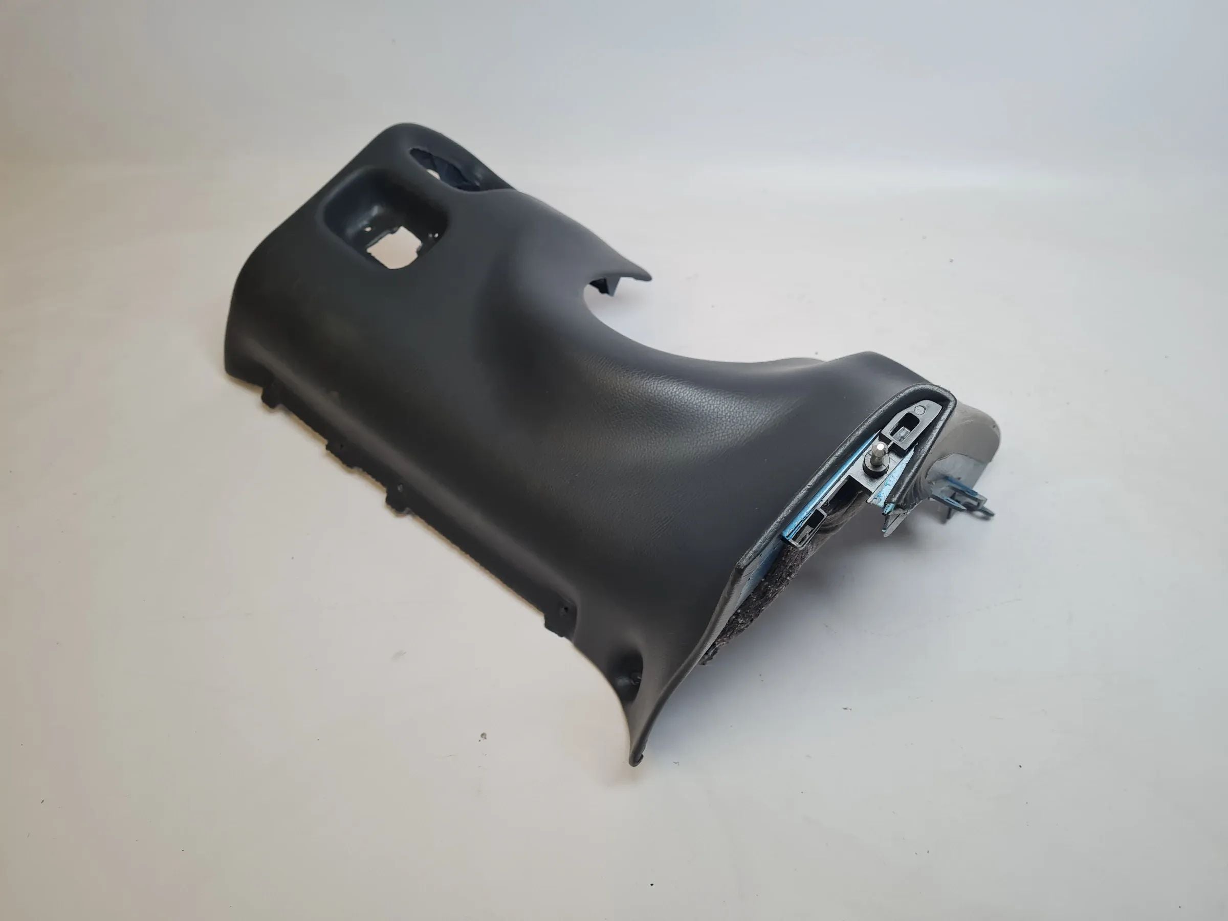 Original Mercedes-Benz C-Klasse Abdeckung Armaturenbrett Links A2036802387