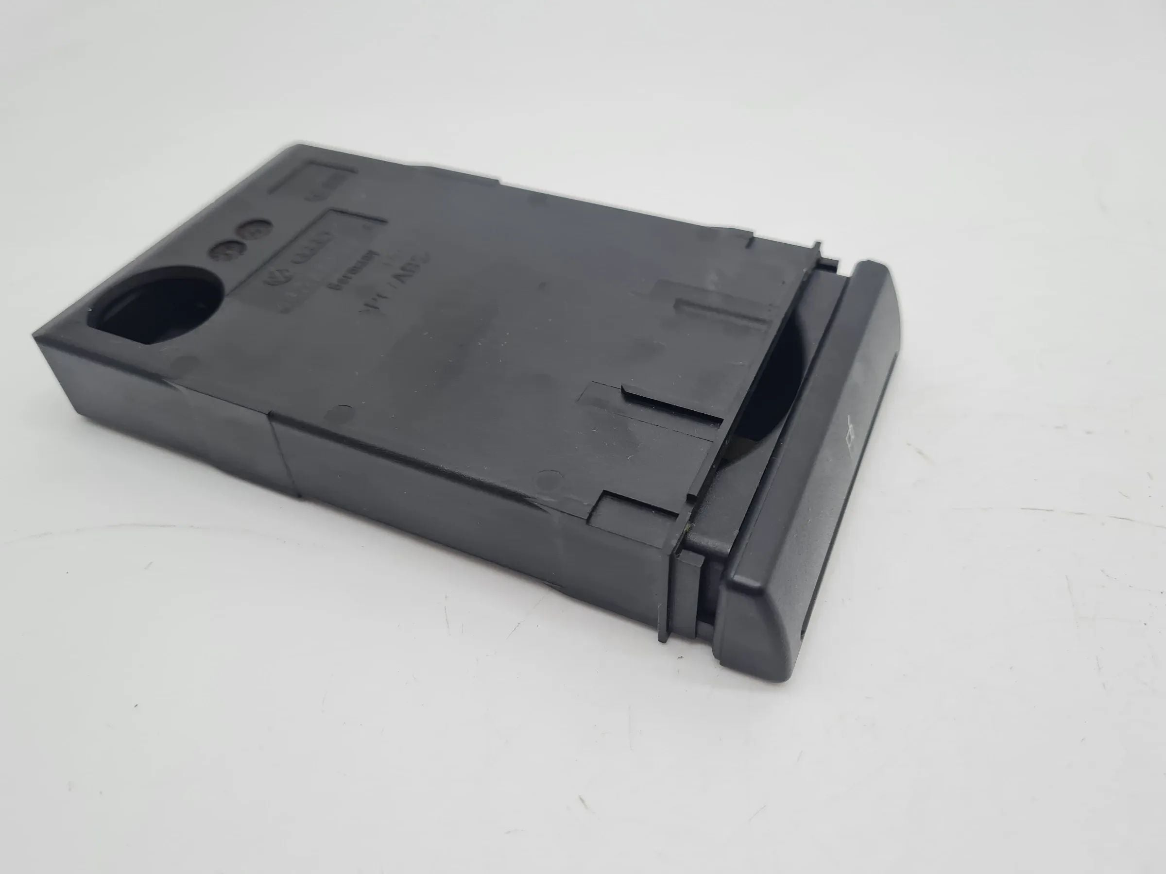 Original Audi A6 (4B2/4B4) Becherhalter Dosenhalter Getränkehalter 4B0862534A