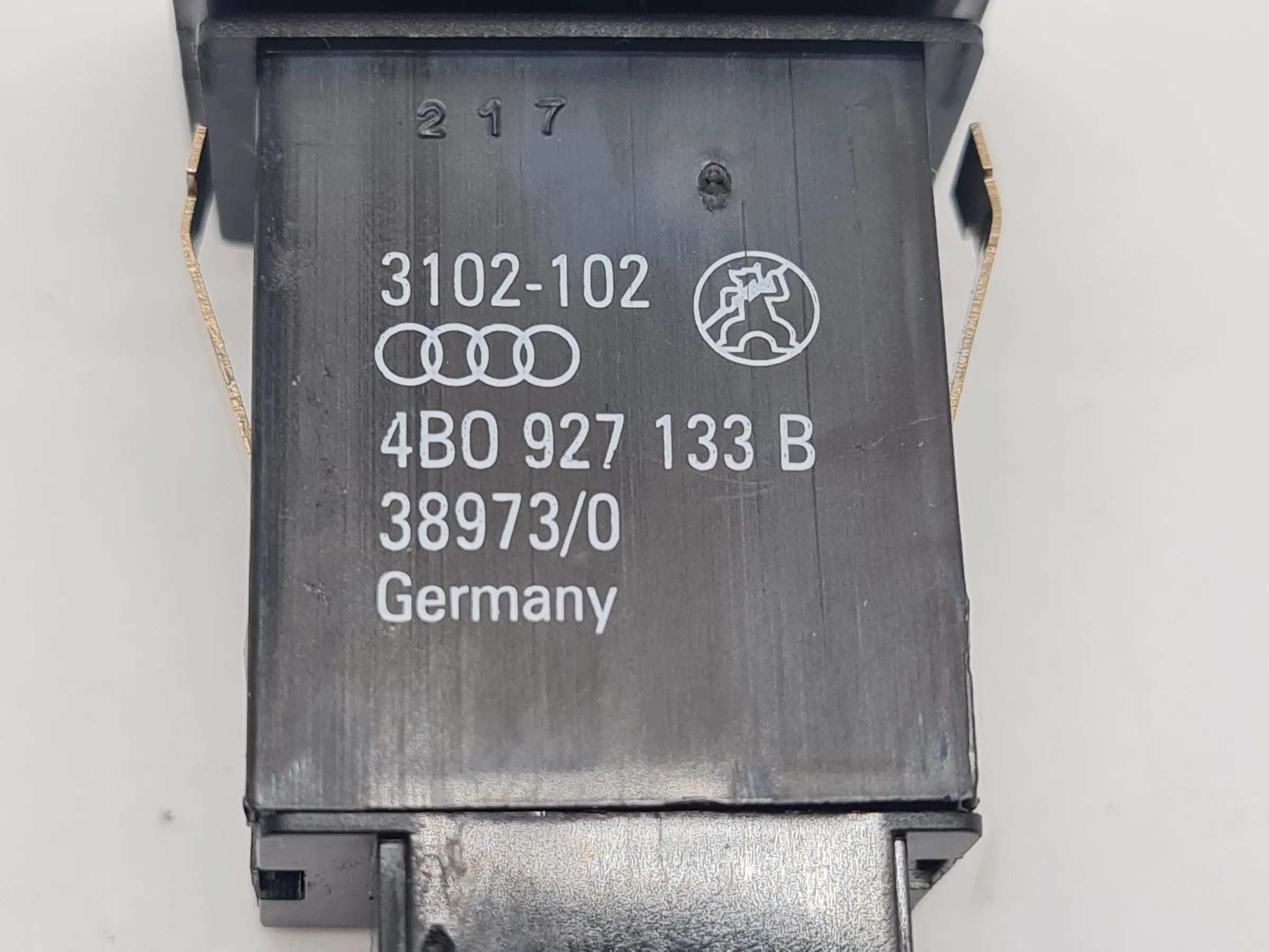Original Audi A6 (4B2/4B4) Schalter ASR Antischlupfregelung 4B0927133B