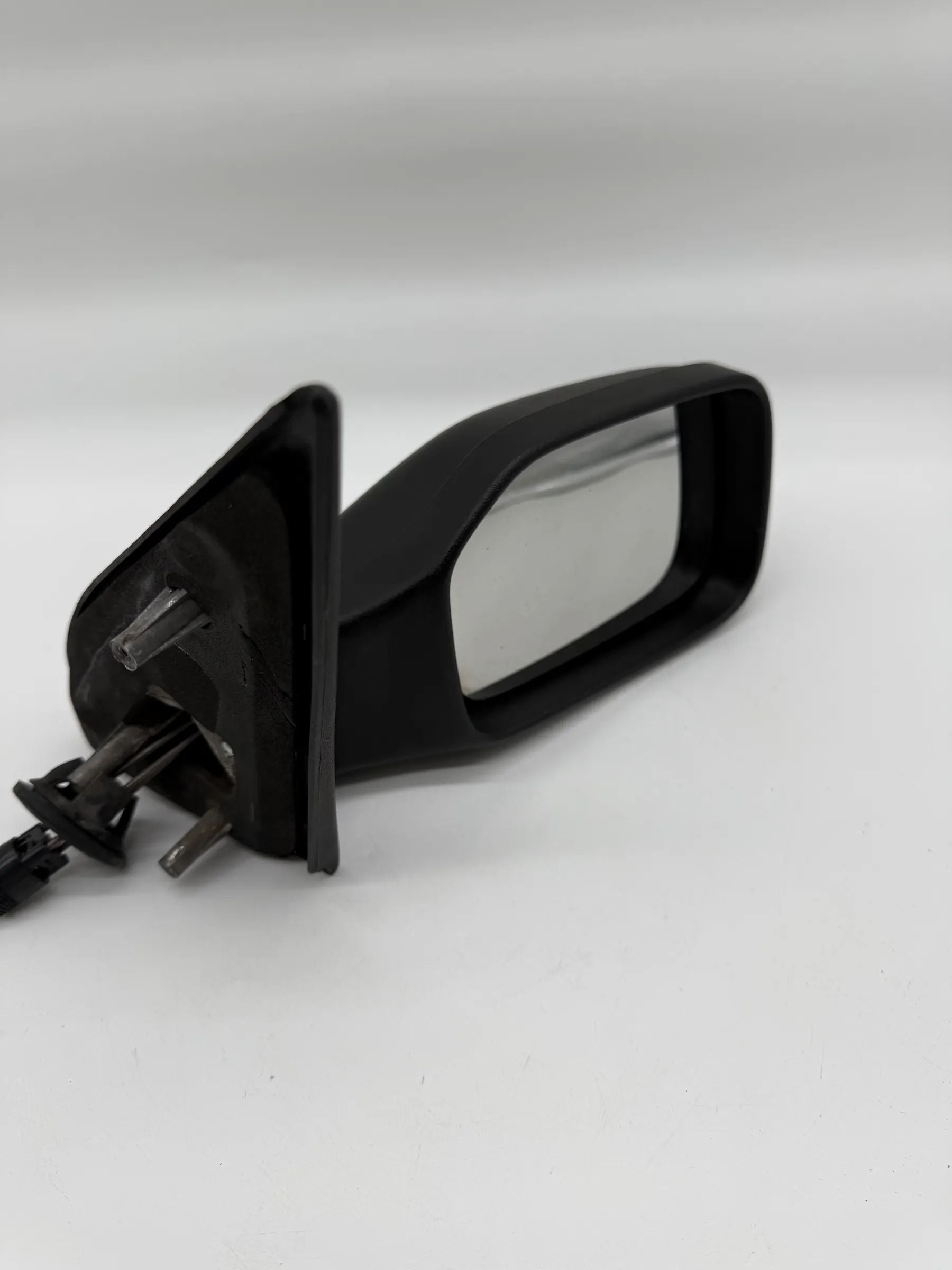 プジョー108 1A 1C 2012年以降 右側機械式ドアミラー 黒色