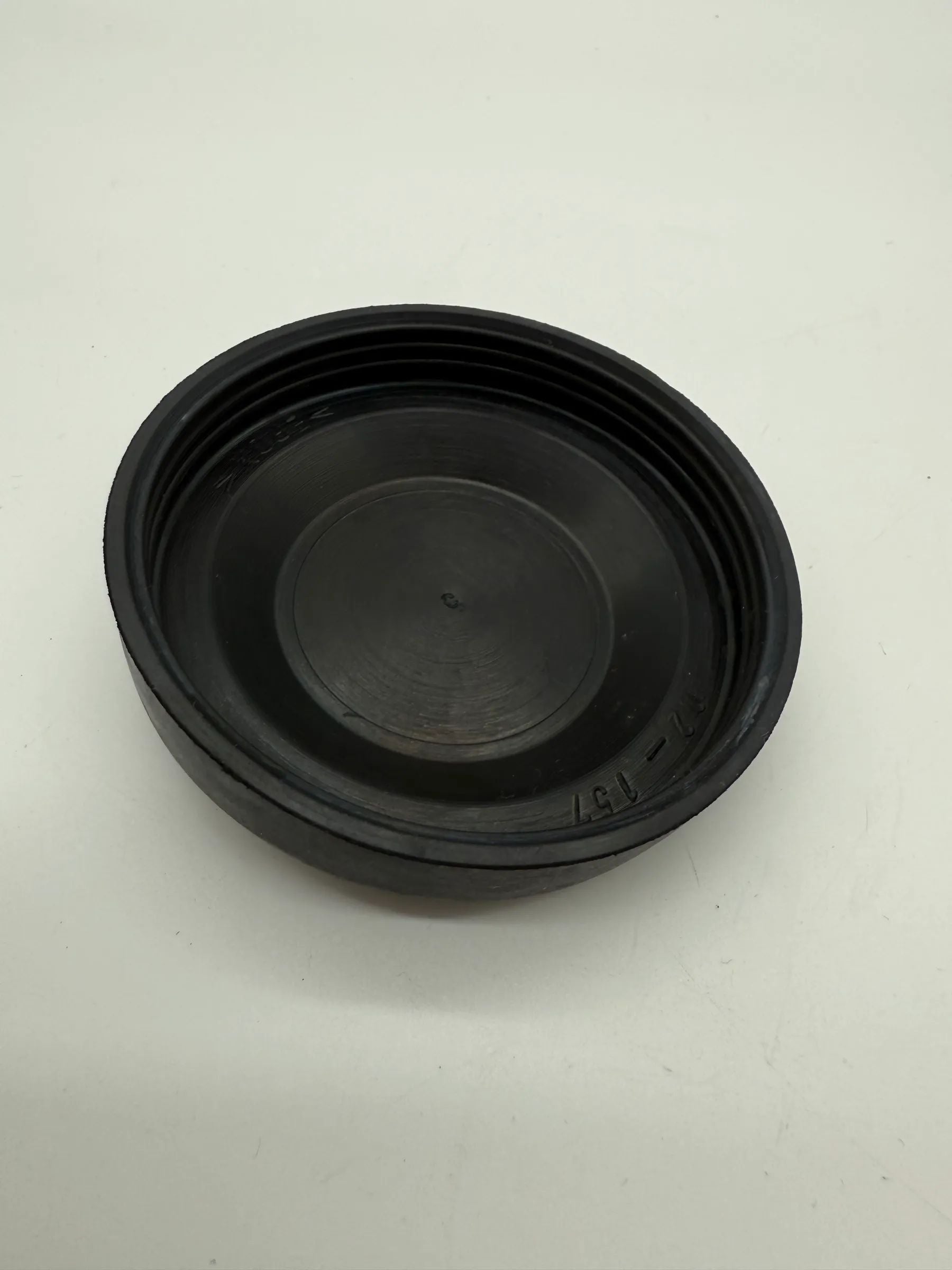 ヘッドライトバルブ ダストカバーシール 02-157 (ラバーキャップ Fiat Renault EPDM Valeo)
