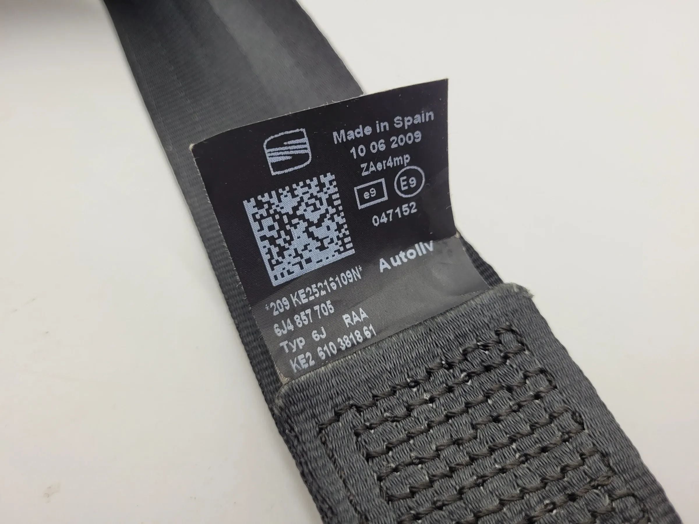 Original Seat Ibiza IV (6J5/6P1) Sicherheitsgurt Vorne Links 6j4857705