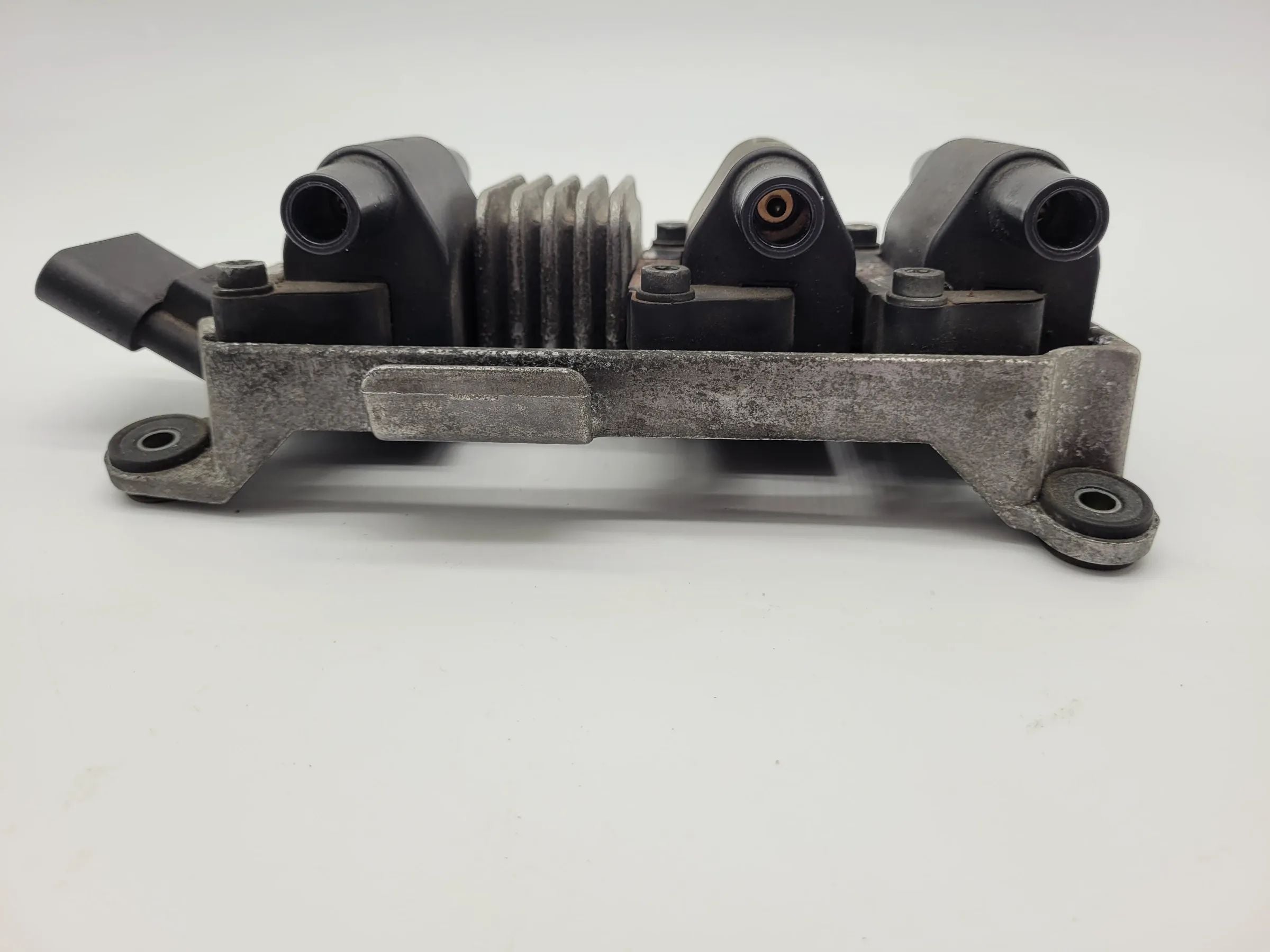 Original Audi A4/A6 VW Passat Zündspule 078905104