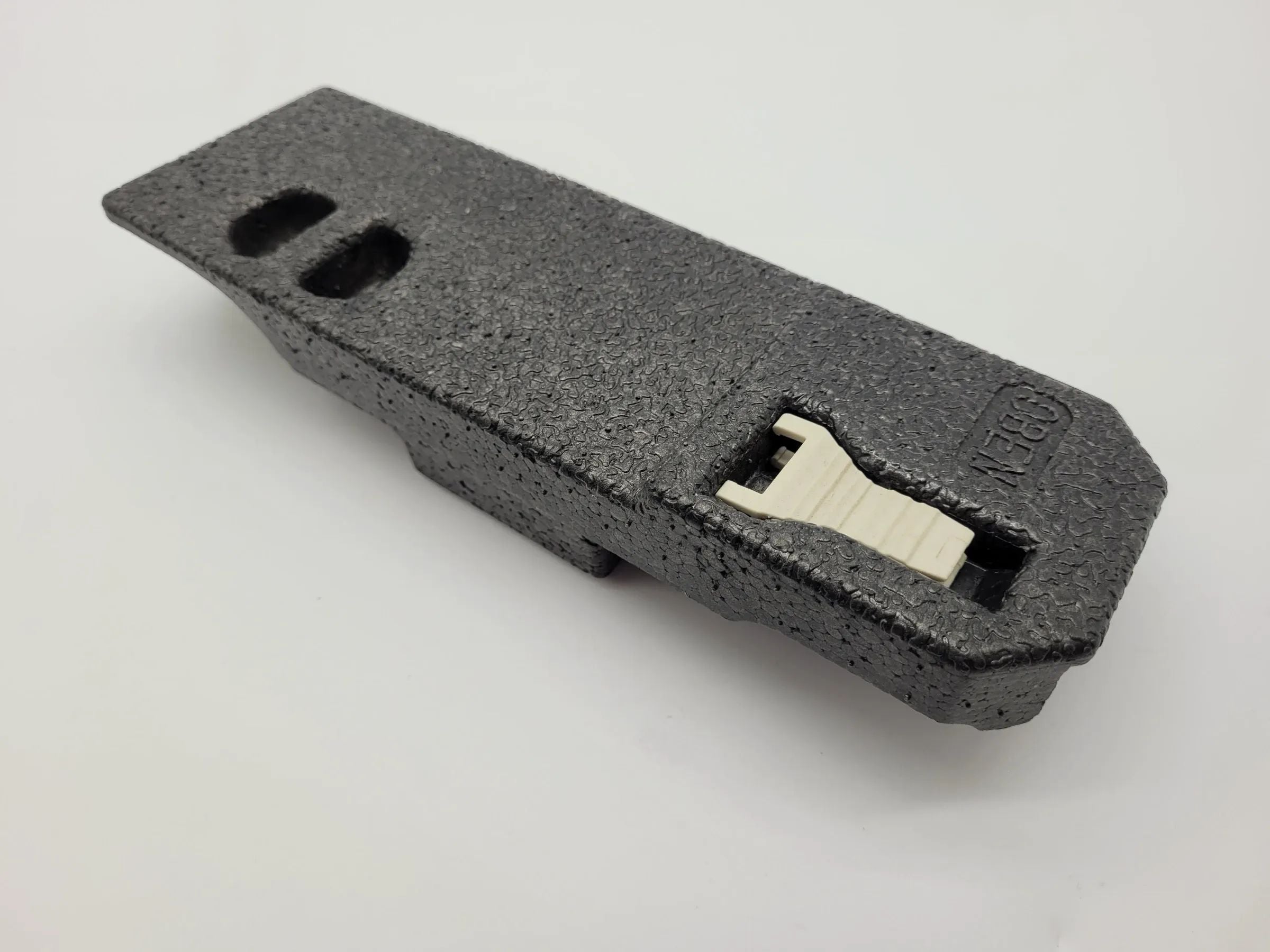 Original Mercedes-Benz C-Klasse (W203) Abdeckung Sicherungskasten A2036901430