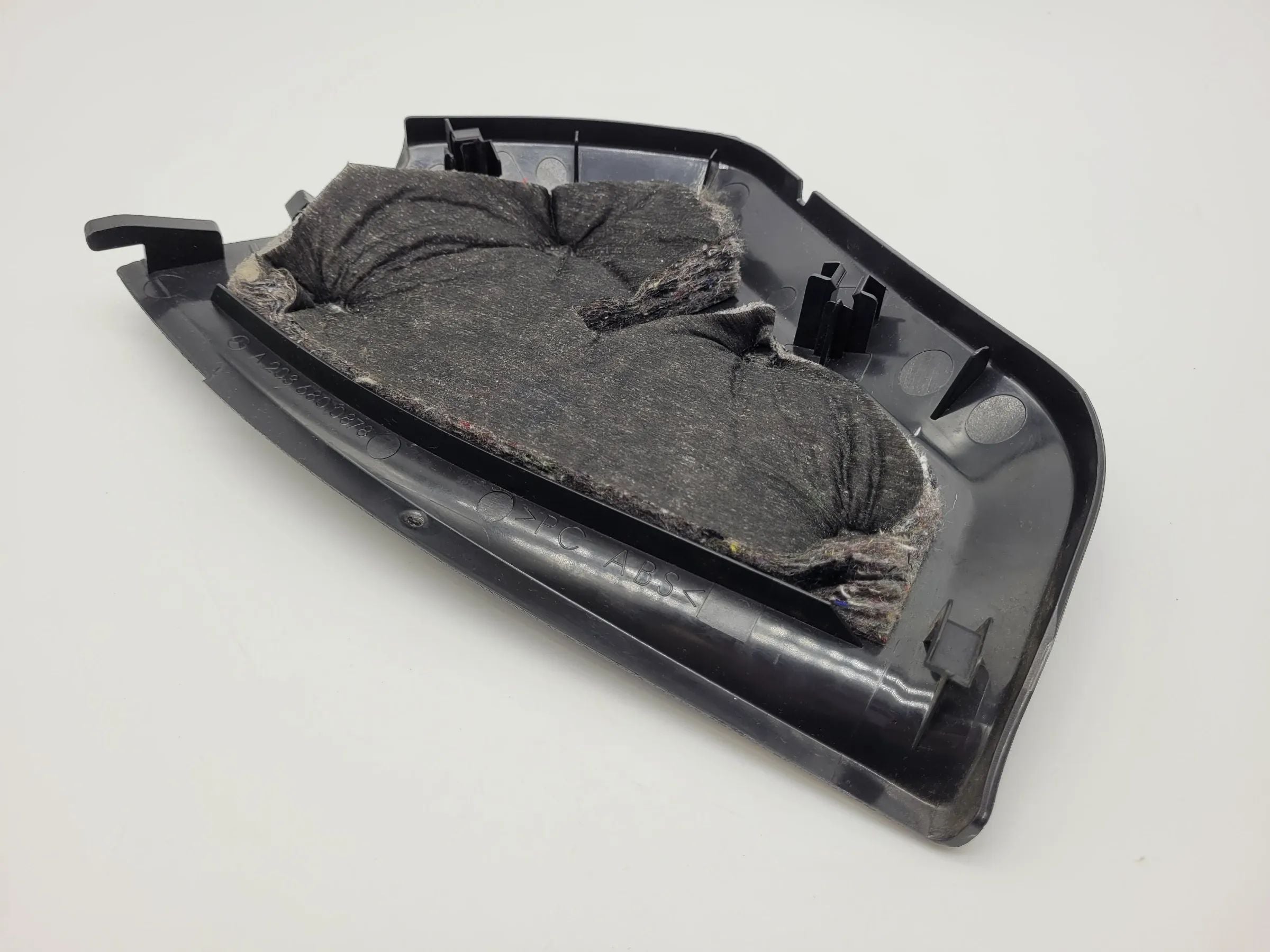 Original Mercedes-Benz C-Klasse Abdeckung Armaturenbrett Rechts A2036800878