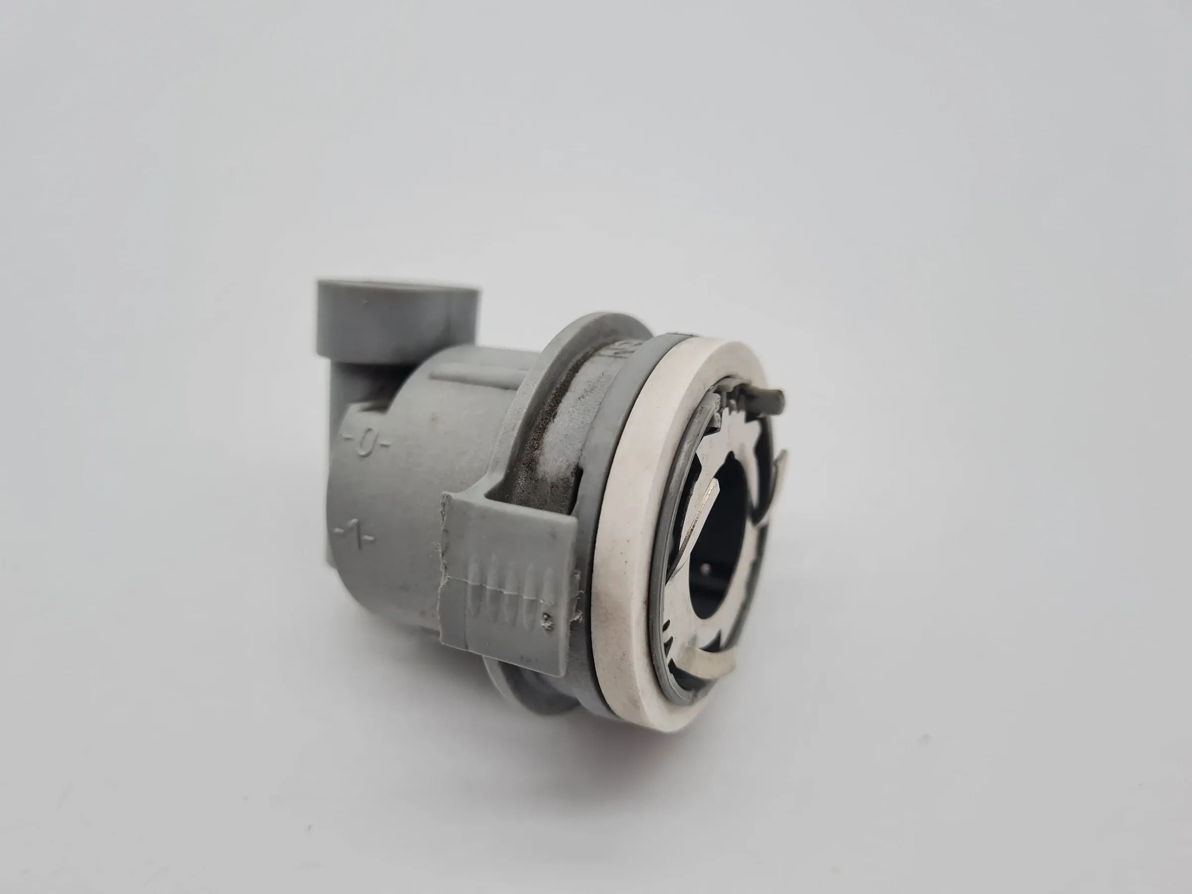Original BMW 3er (E46) Lampenfassung Scheinwerfer L/R, (63126910955/6)
