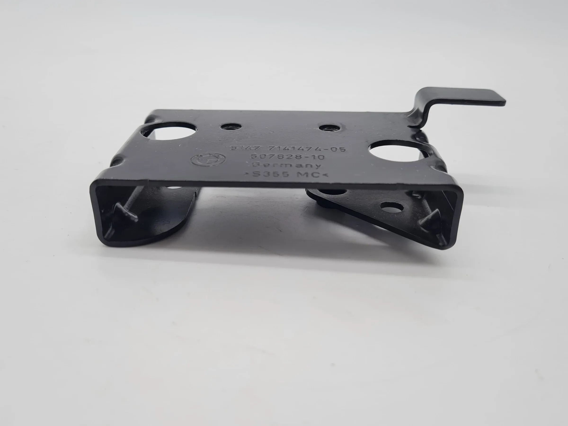 Original BMW 3er (E91) Halterung Kofferraum Rollo Adapter Rechts 51.47-7141474