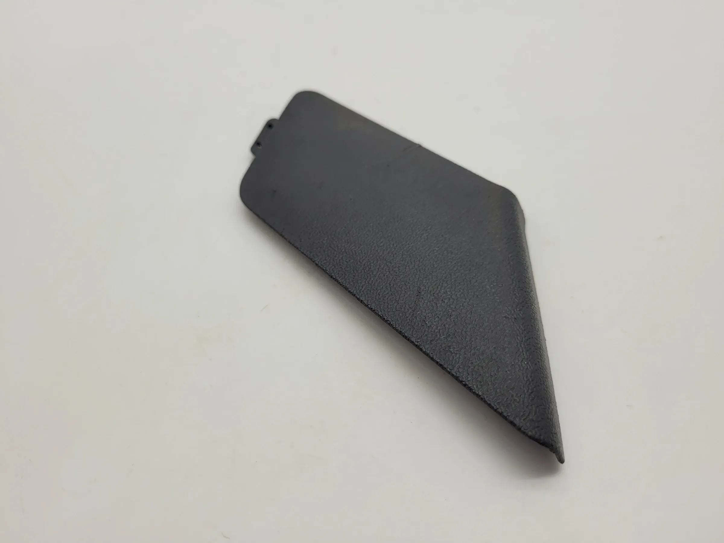 Original Audi A4 (8E/B6/B7) Abdeckung Gurtverkleidung Blende Rechts 8E0882328