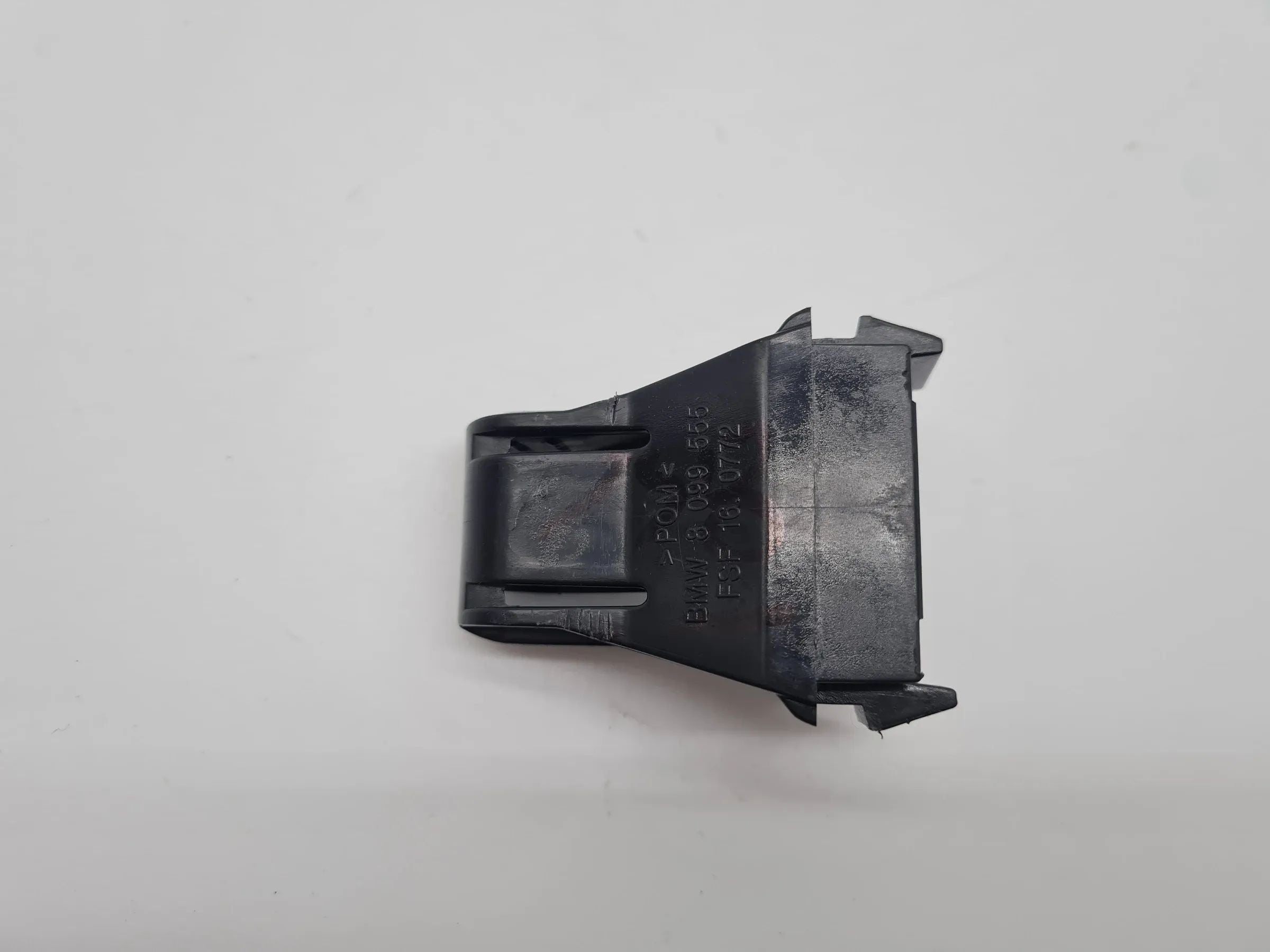 Original BMW X5 (E53) Rückbank / Kofferaum Clip, 8099555