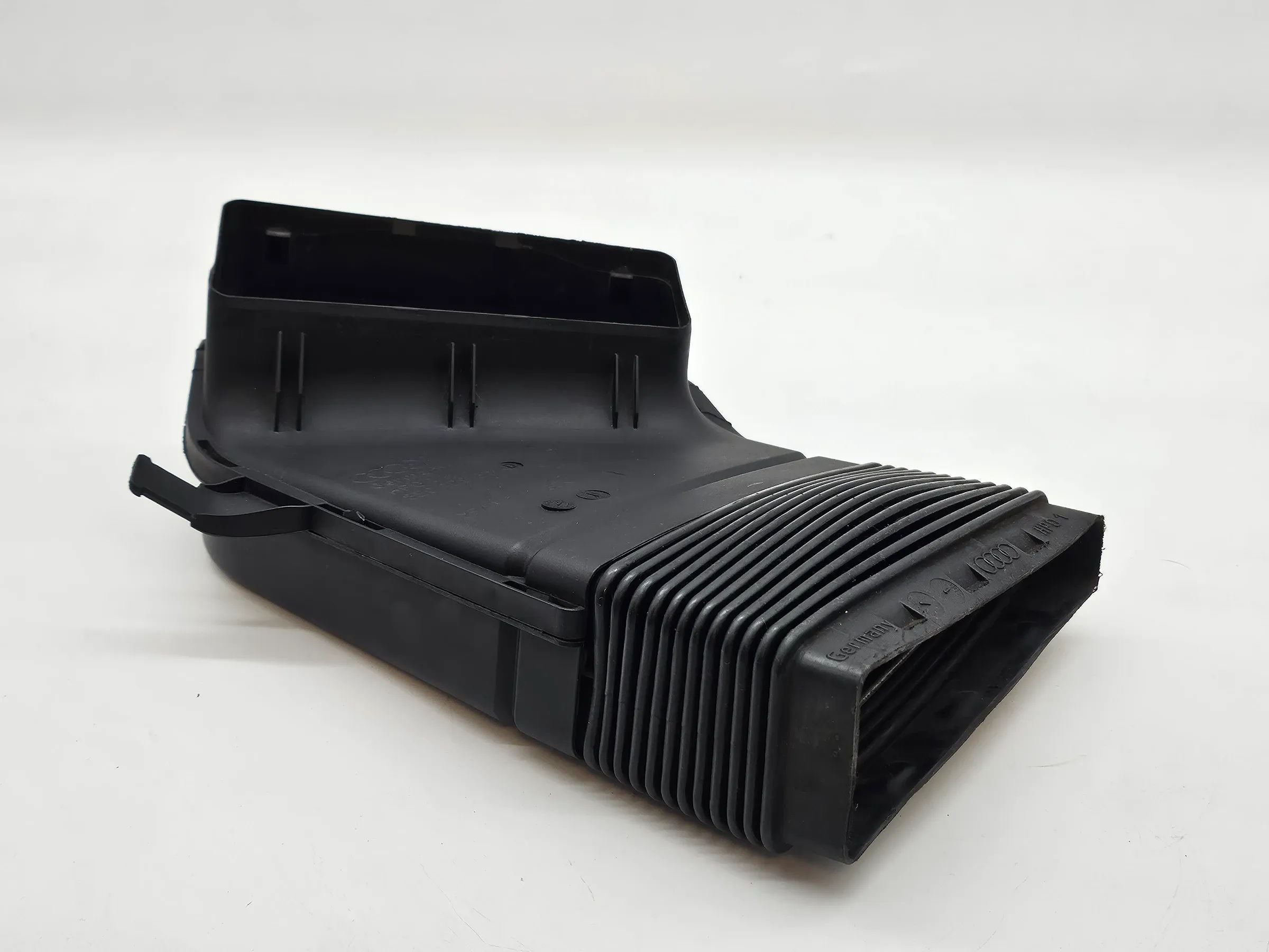 Original Audi S4 B7 8E 4.2 Luft Ansaugung Führung Ansaugrohr 8E0129617D