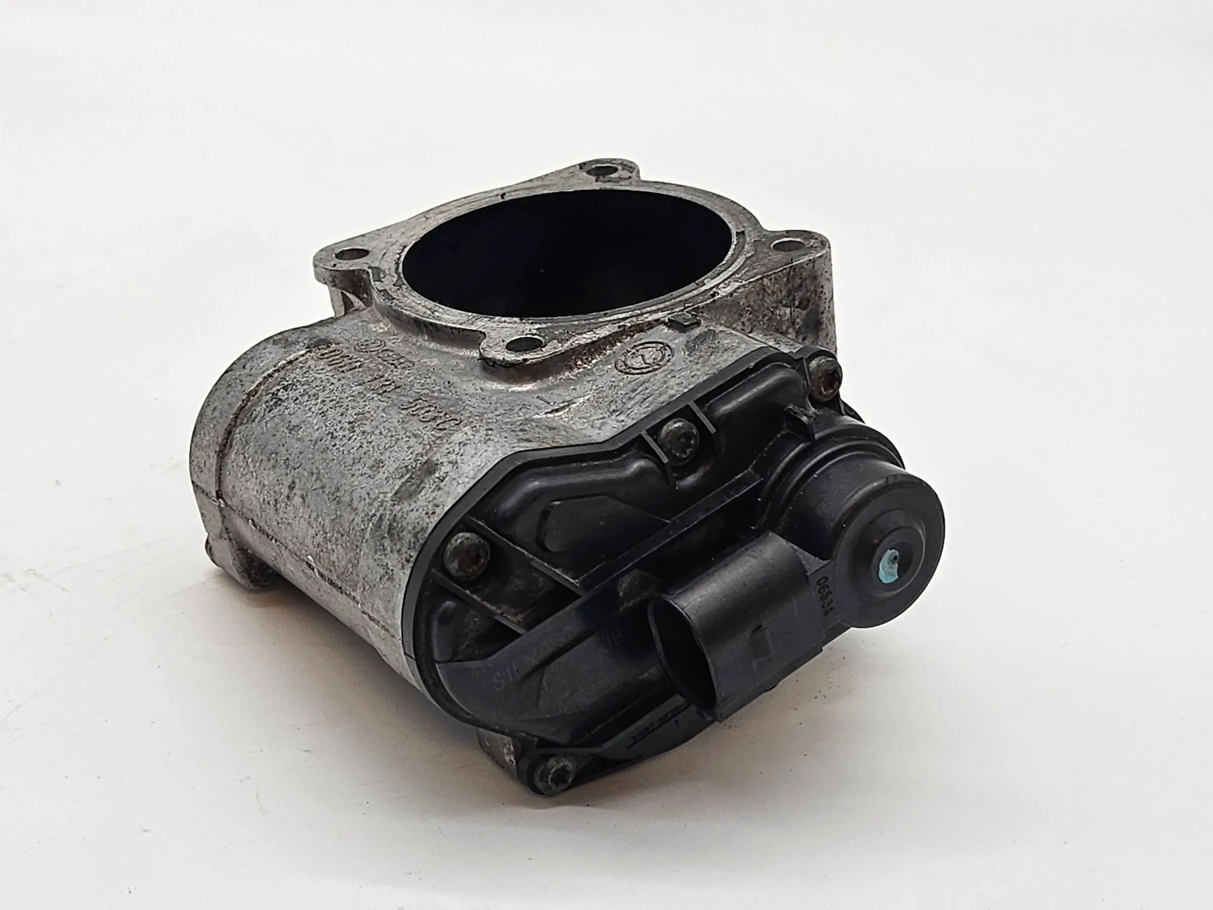 Orig. Audi A4 8E B6 2,0L FSI AWA Abgasrückführungsventil AGR Ventil 06D131503C