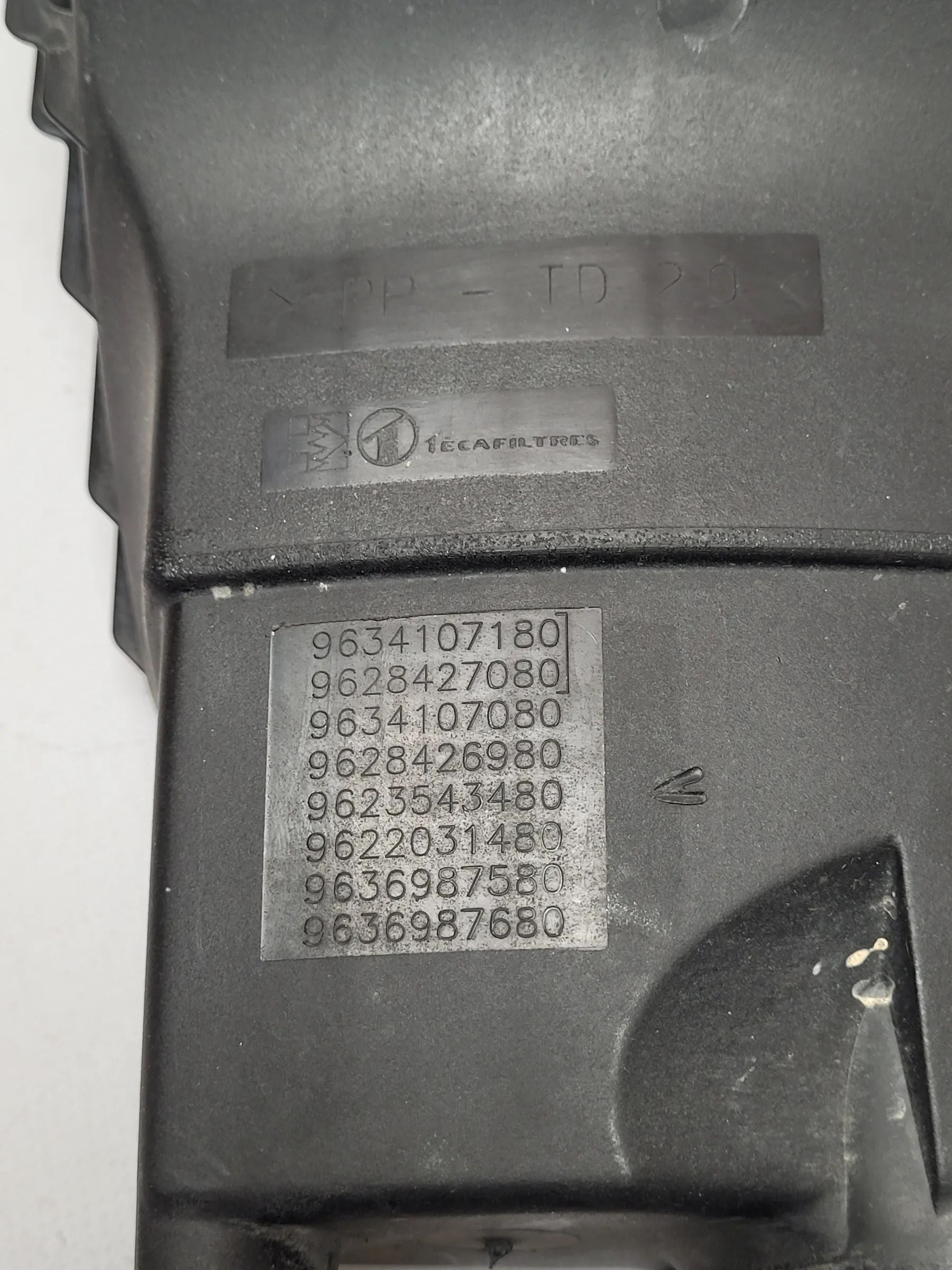 Original Ford Focus II 2 (DA/DP/HCP) Luftfilterkasten 9634107180