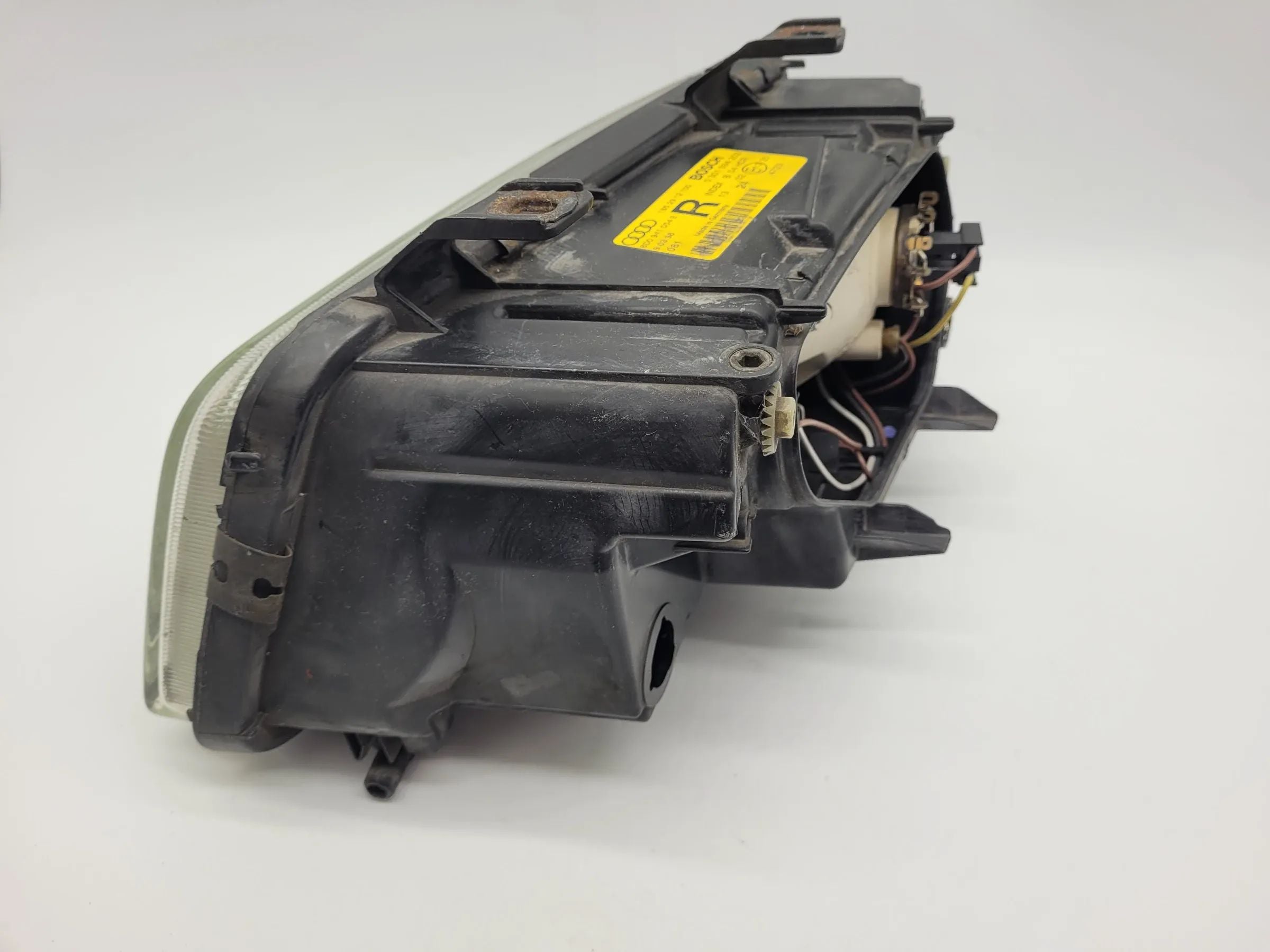 Original Audi A4 (8D2/8D5/B5) Scheinwerfer / Frontleuchte Rechts 8D0941004E