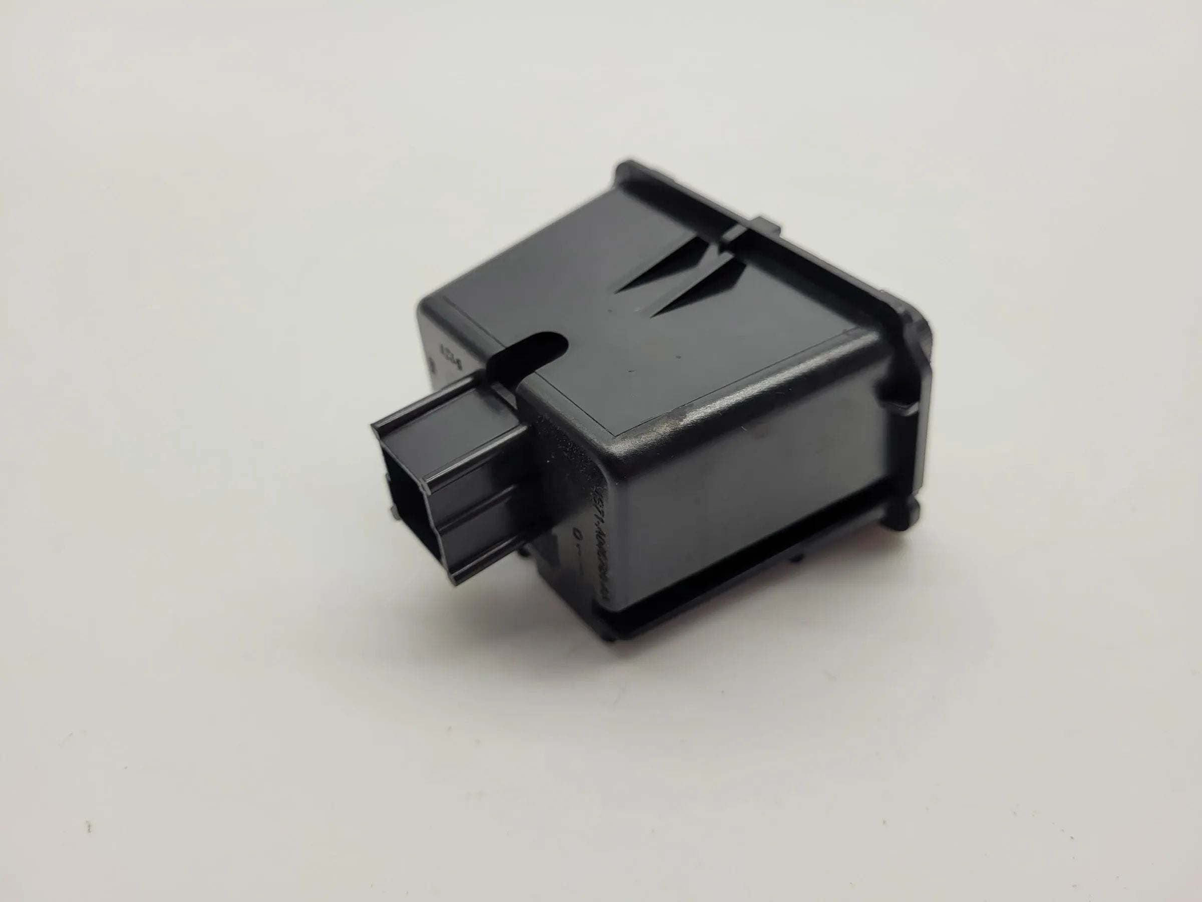 Original Ford Mondeo III 3 (B5Y) Ablage / Münzfach ,4S71-A046780-AA