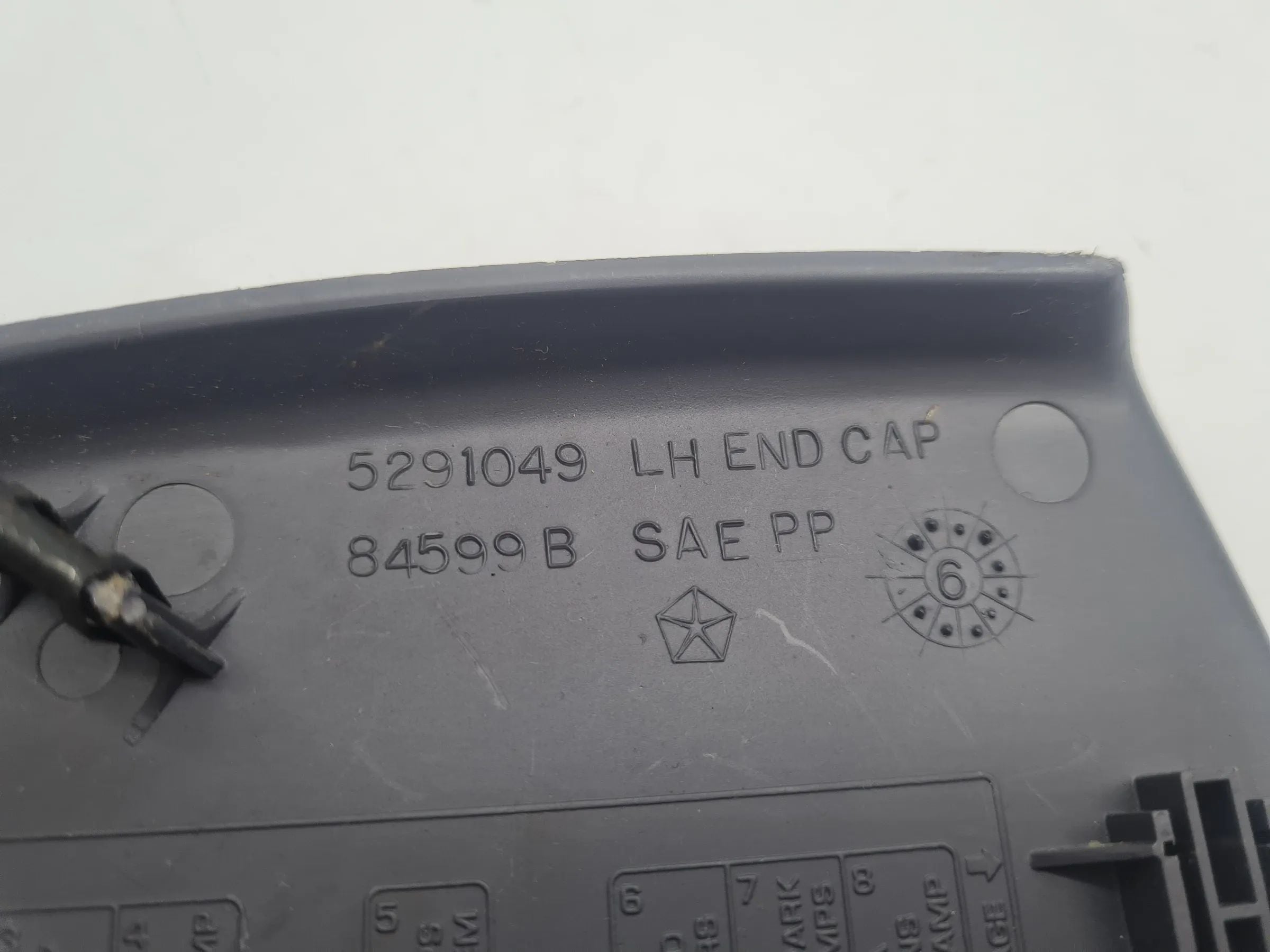 Original Chrysler Stratus (JA/JX) Abdeckung Interieur Links 5291049