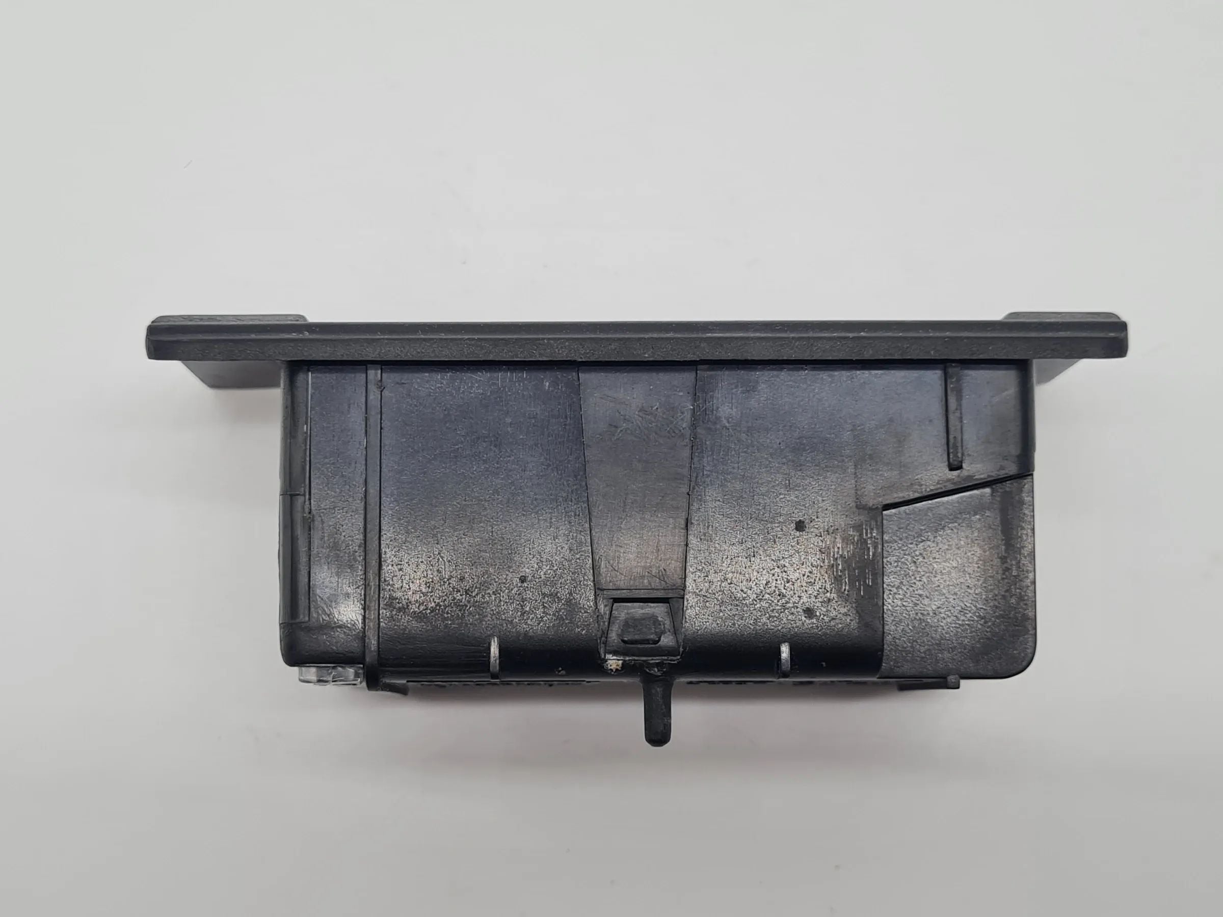 Original Audi A6 (4B) Aschenbechereinsatz 4B0857405