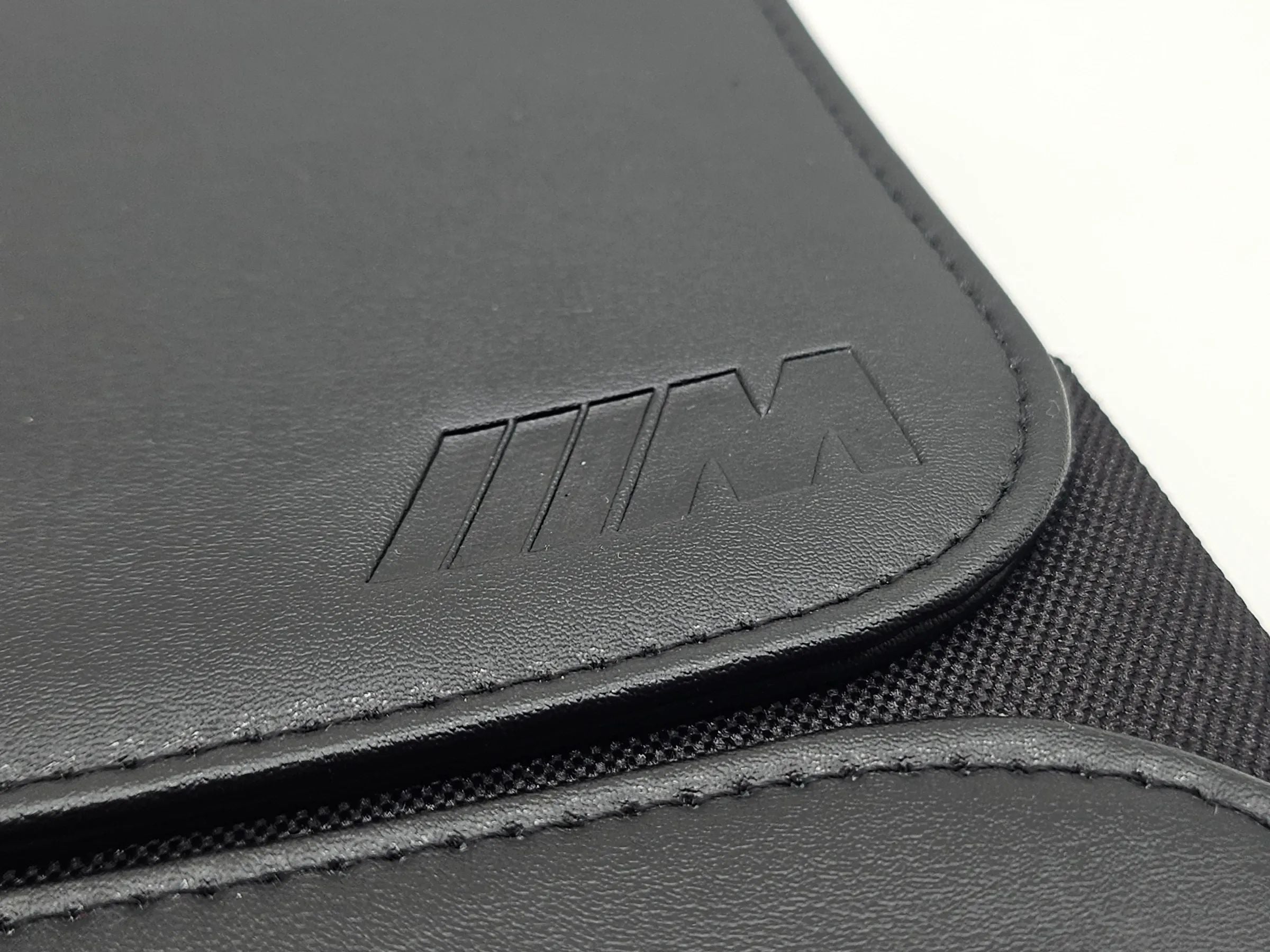BMW M3 F80 , M4 F82   M-  Bordmappe Leder schwarz