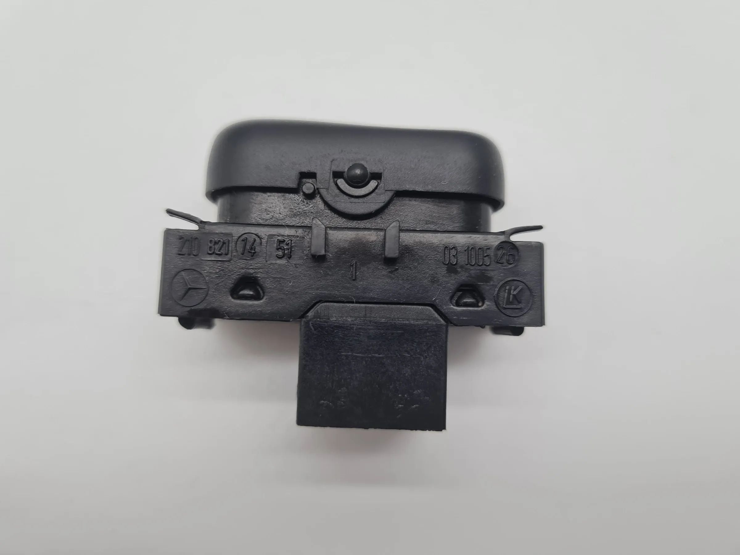 Original Mercedes-Benz A-Klasse (W168) PDC Schalter Einparkhilfe A2108217451