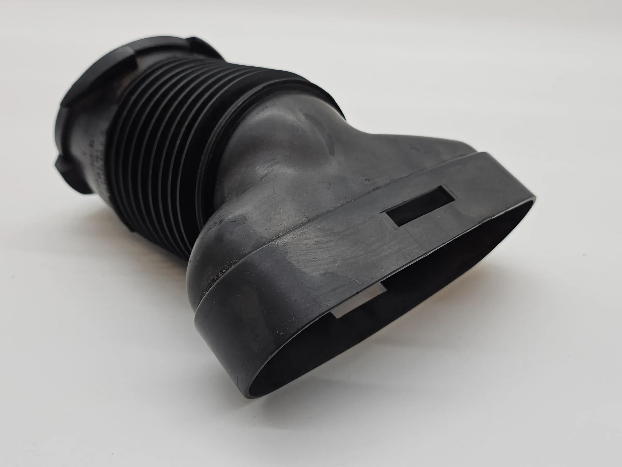 Original Mercedes-Benz C-Klasse W203 C180 Verteilerlufteinlassrohr A2035280307