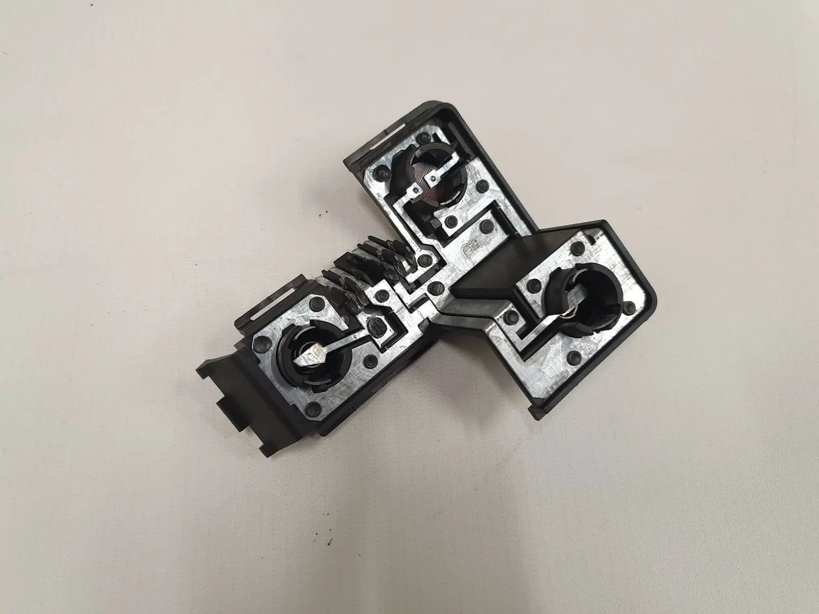 Original Opel Omega B lamp holder GM5033 lamp socket right K14 